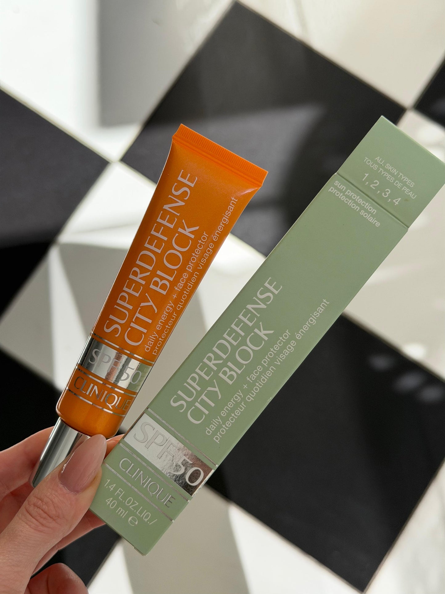 CLINIQUE Superdefense™ City Block Broad Spectrum SPF50 Daily Energy + Face Protector