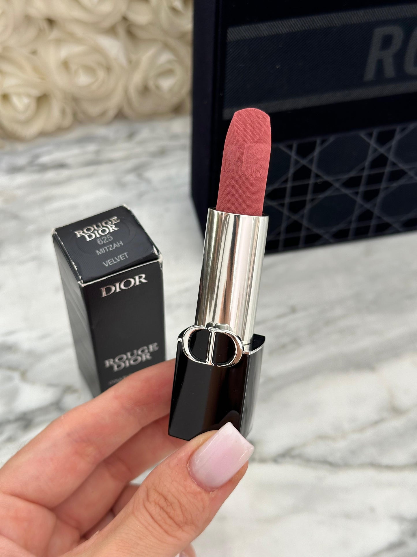 DIOR Rouge (New)
Lipstick Satin, Matte, Velvet Hydrating Floral Lip Care - Long Wear