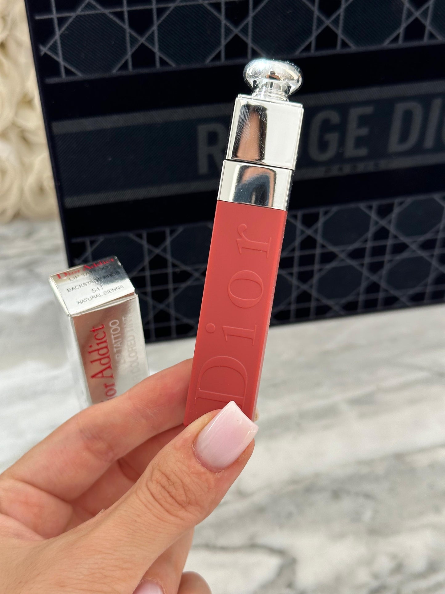 DIOR Lip Tattoo (541)
Coloured Lip Tint - Weightless Wear