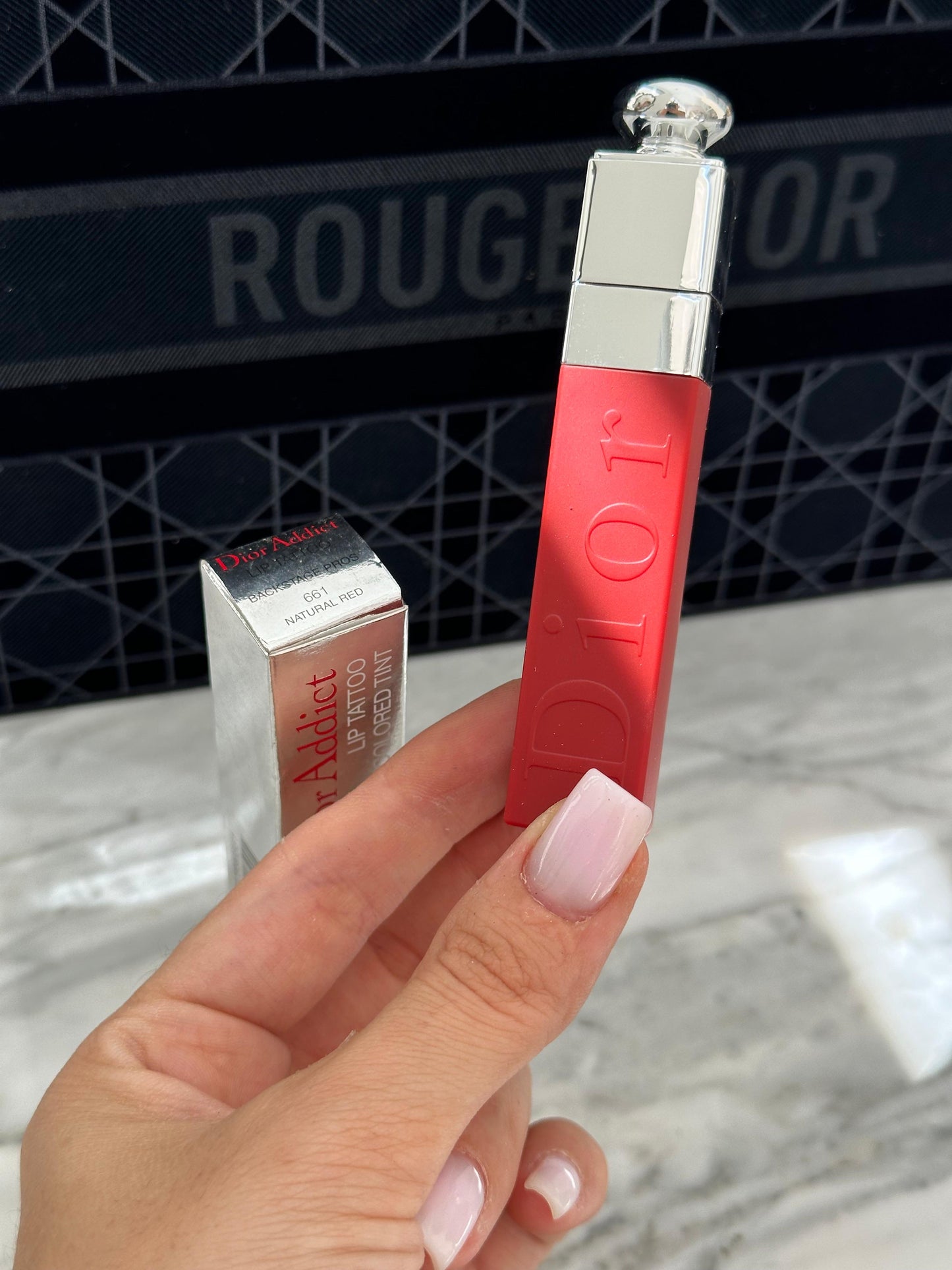 DIOR Lip Tattoo (661)
Coloured Lip Tint - Weightless Wear