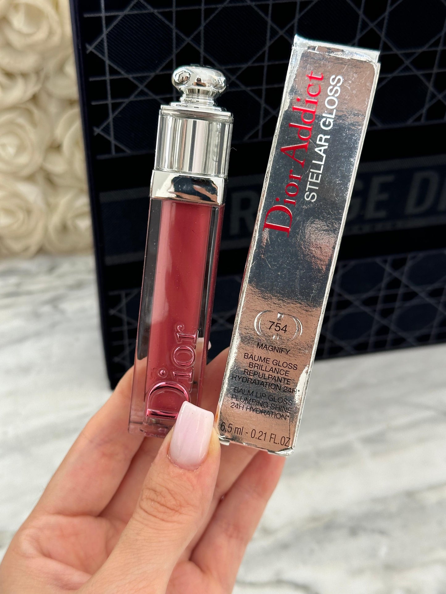 DIOR Addict Stellar Gloss
Balm Lip Gloss - Plumping Shine - 24h Hydration