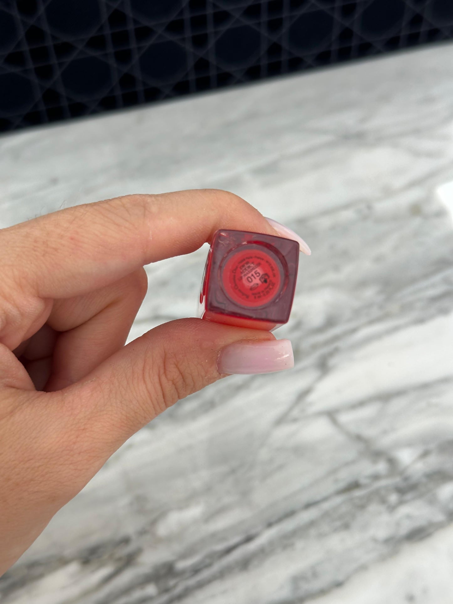 DIOR Addict Lip Maximizer (015)
Plumping Gloss - Instant and Long-Term Volume Effect - 24h Hydration