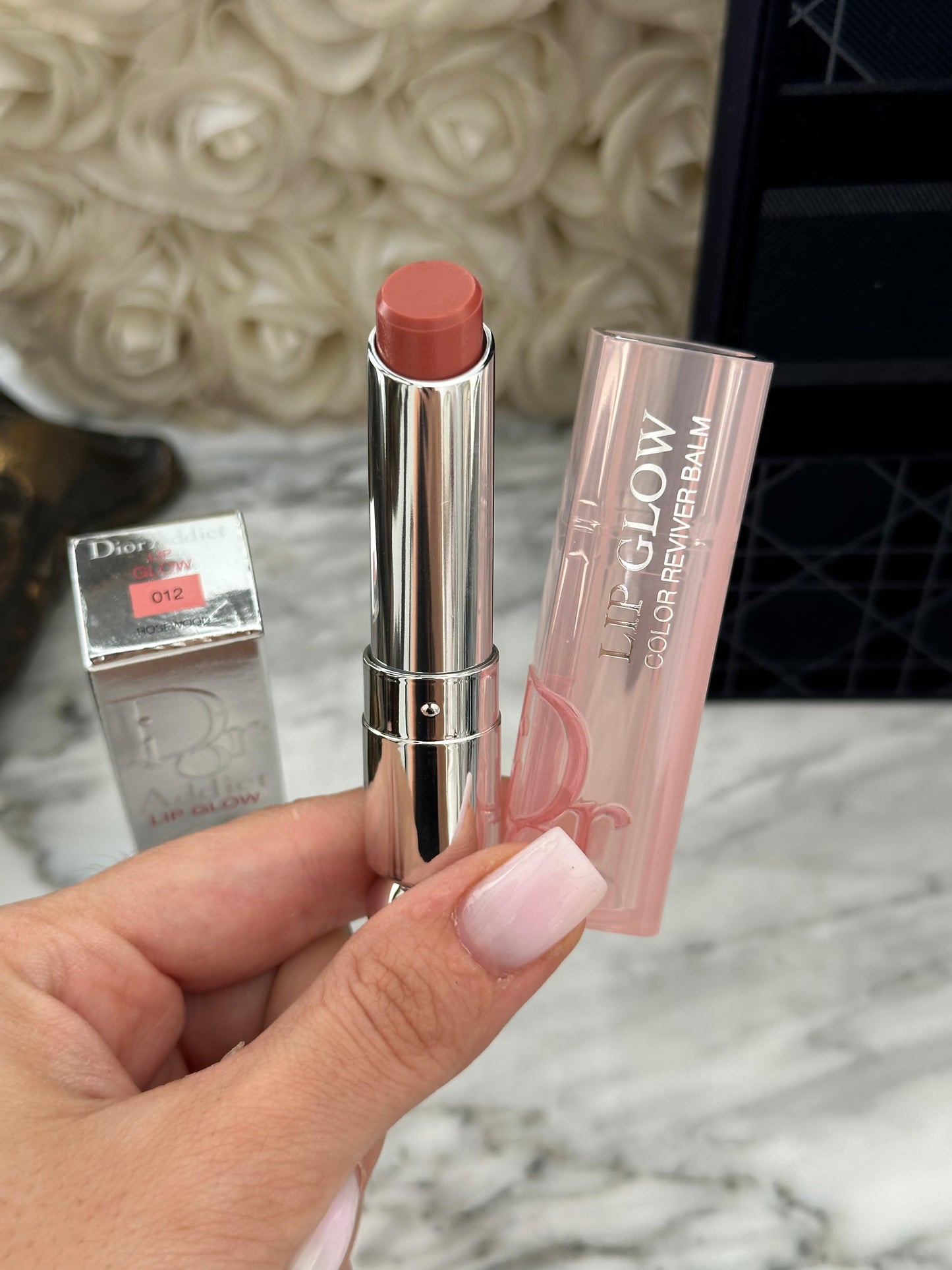 DIOR Addict Lip Glow
Natural Glow Custom Color Reviving Lip Balm - 24H Hydration