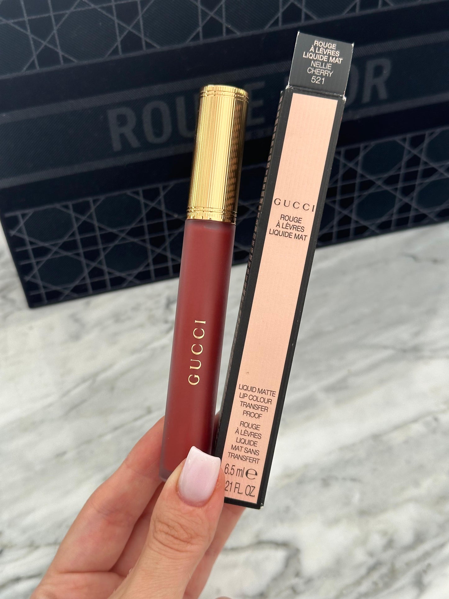 GUCCI Rouge Á Lévres Liquid Mat Lipstick - Gloss Repulpant, Lissant & Hydratant (521)