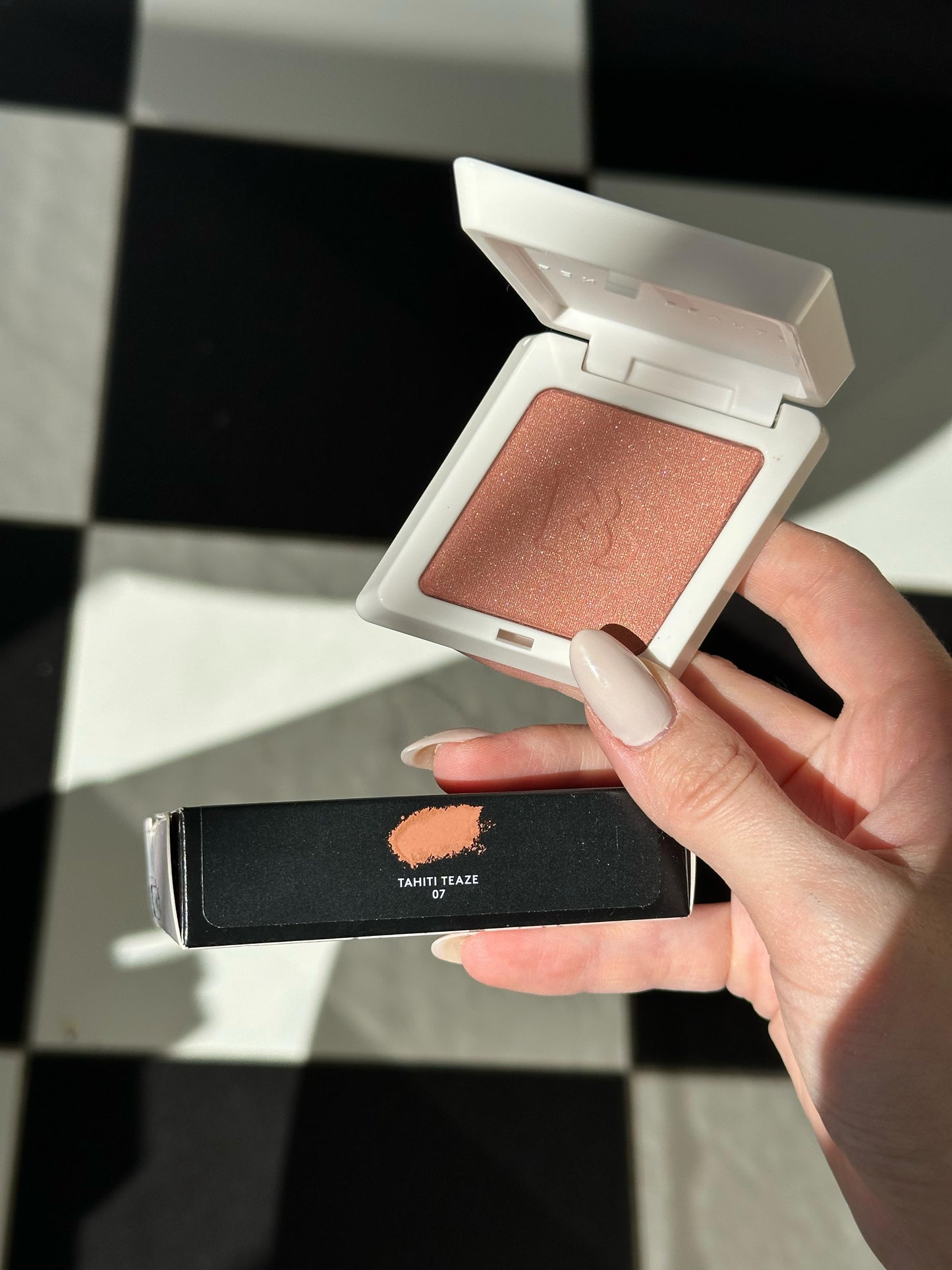 FENTY Cheeks Suede Powder Blush - Tahiti Teaze 07