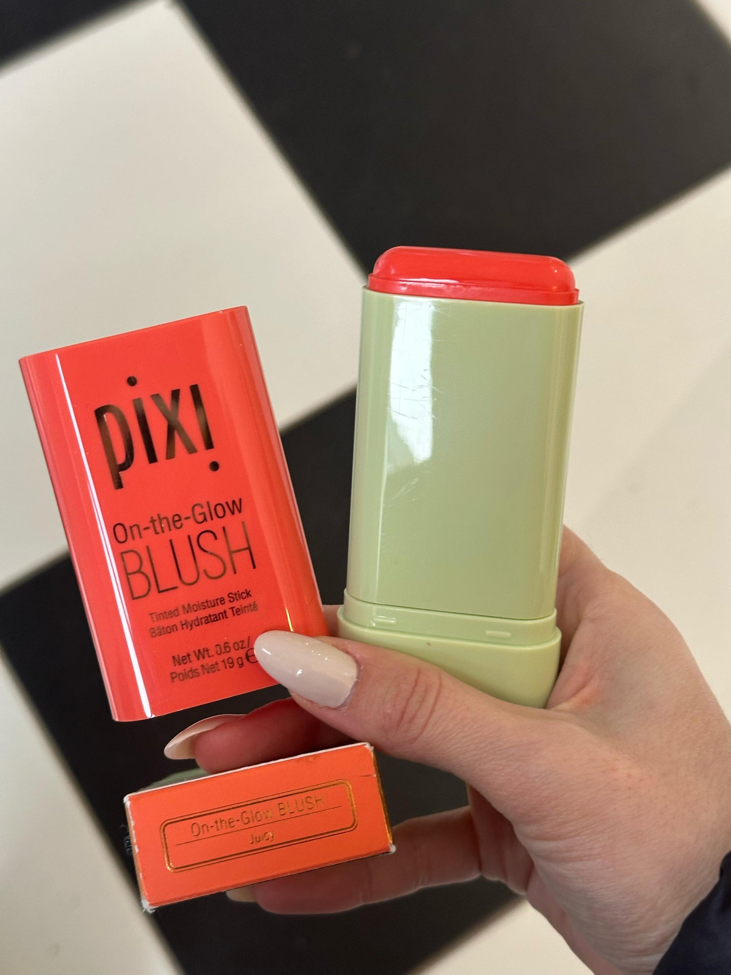PIXI On-the-Glow Blush
pH Tinted Moisture Stick - Juicy