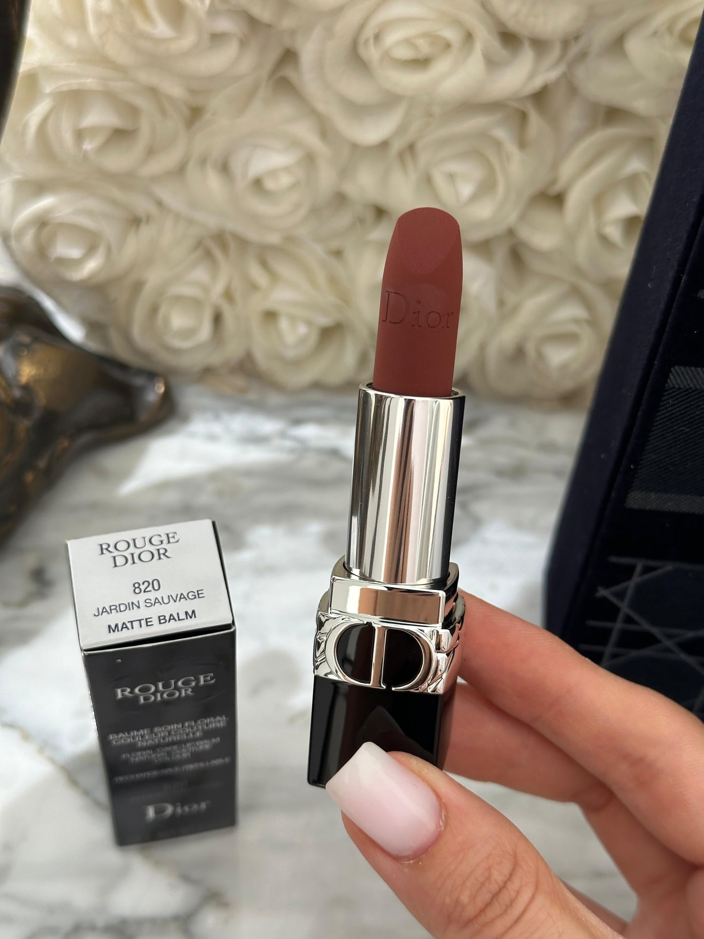 DIOR Rouge (820)
Couture Color Lipstick - Velvet and Satin Finishes - Hydrating Floral Lip Care - Long Wear