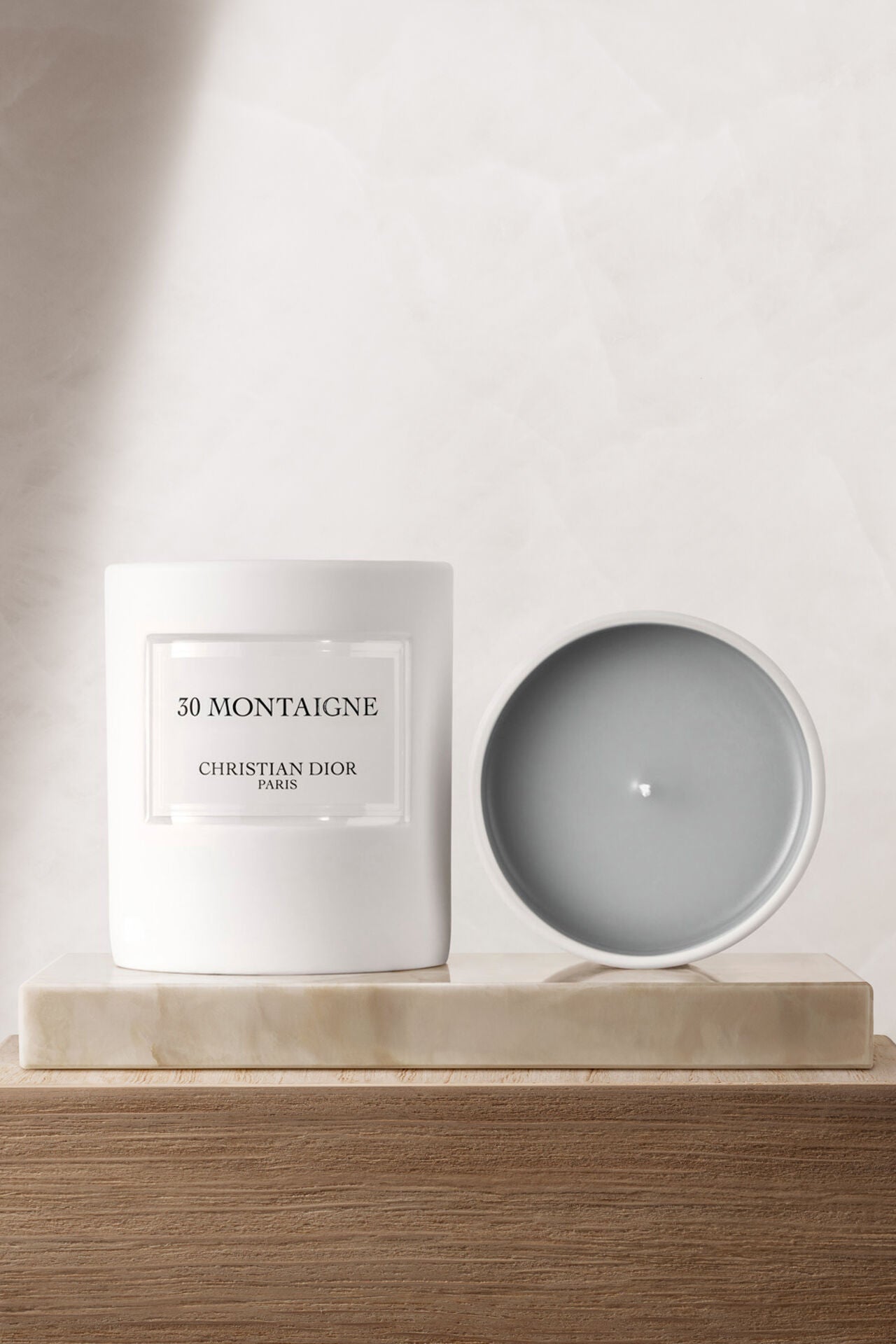 DIOR 30 Montaigne Scented Candle - Amber and Spicy Notes
