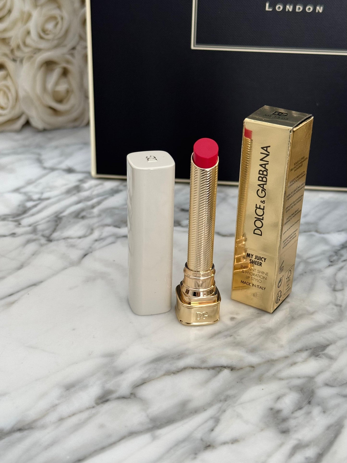 DOLCE&GABBANA My Juicy Sheer Lipstick - My 13.03
Instant Shine & Hydration Lip Stylo