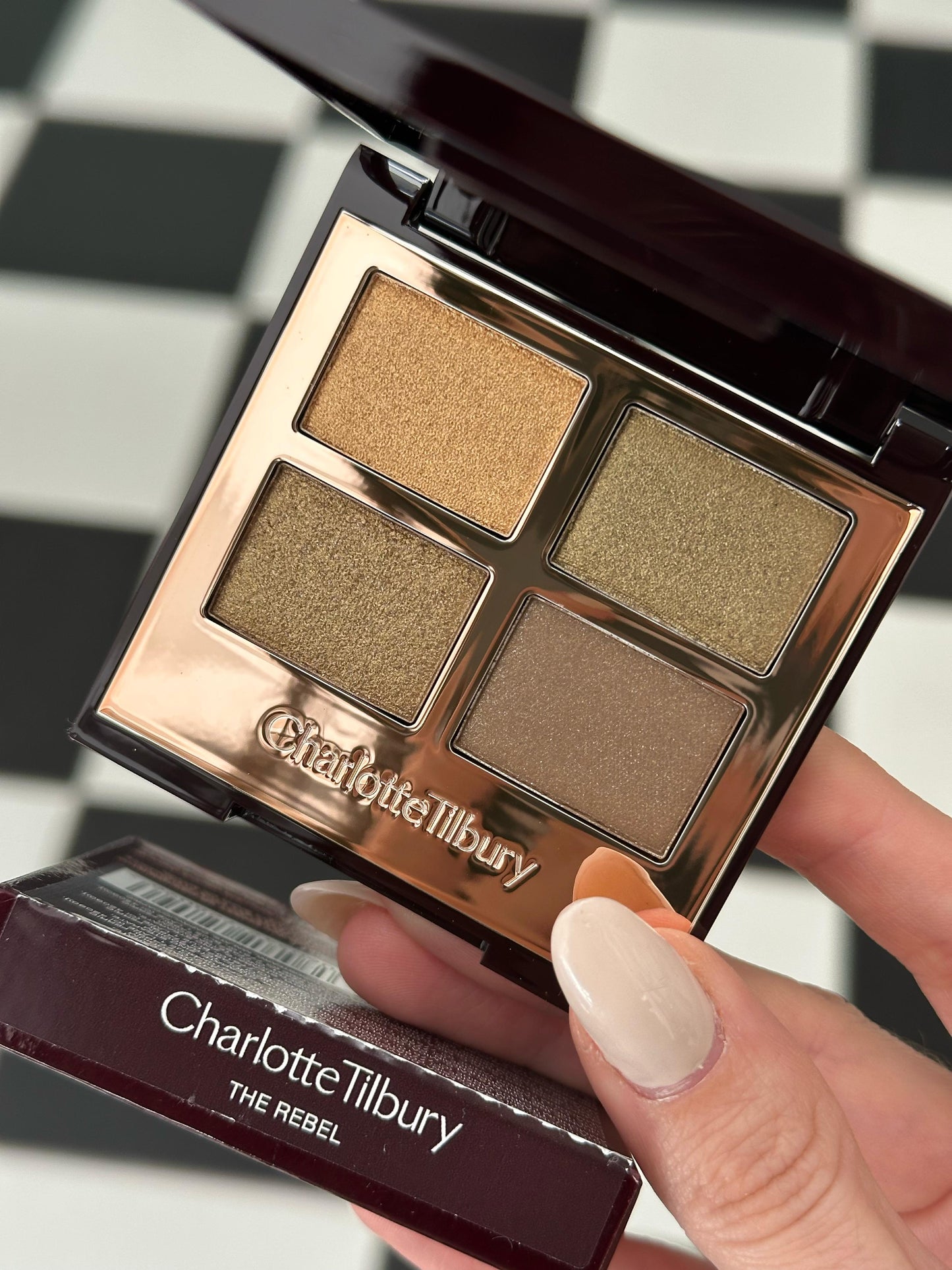 CHARLOTTE TILBURY Luxury EyeShadow Palette - The Rebel