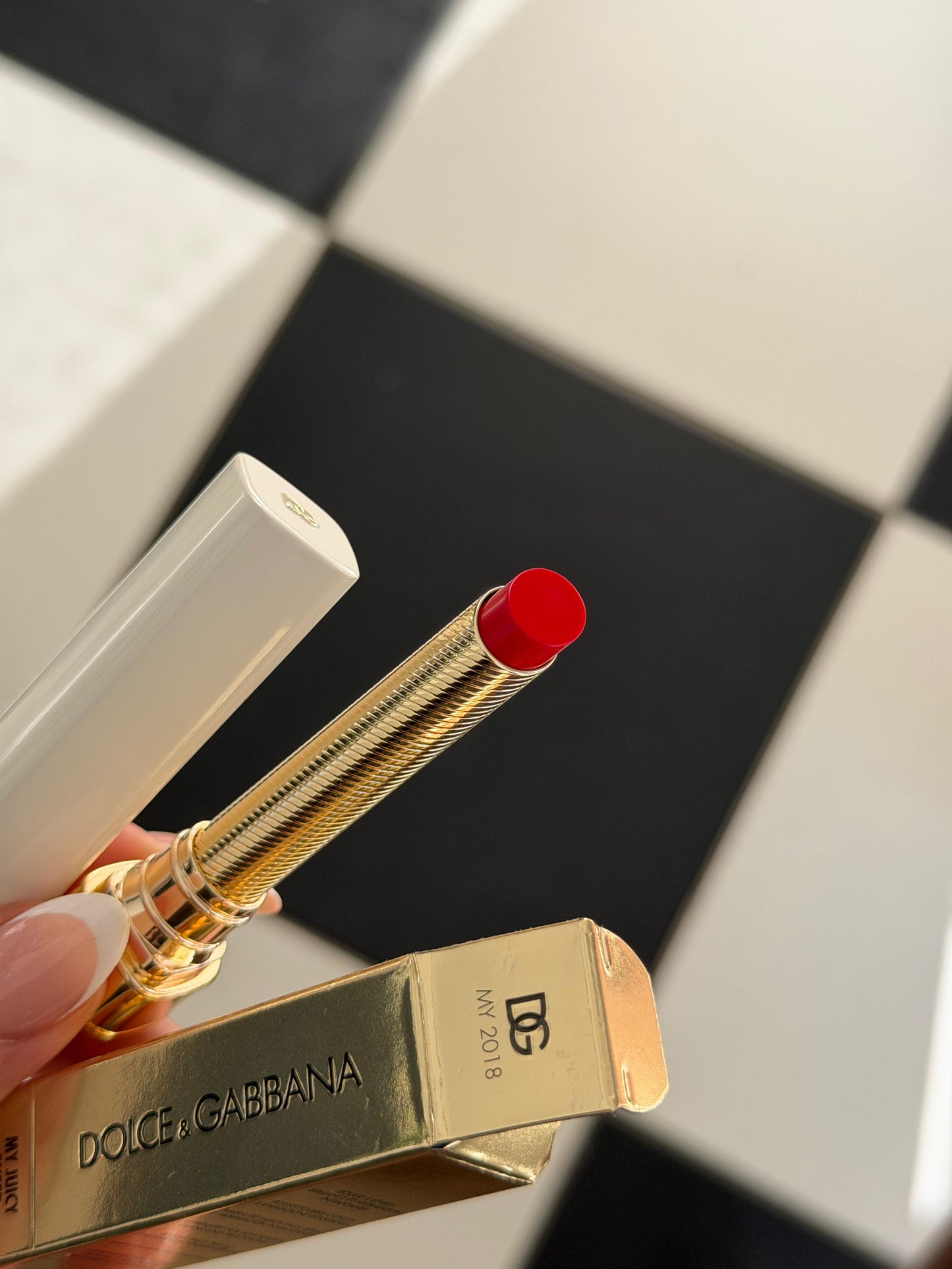 DOLCE&GABBANA My Juicy Sheer Lipstick - My 2018
Instant Shine & Hydration Lip Stylo