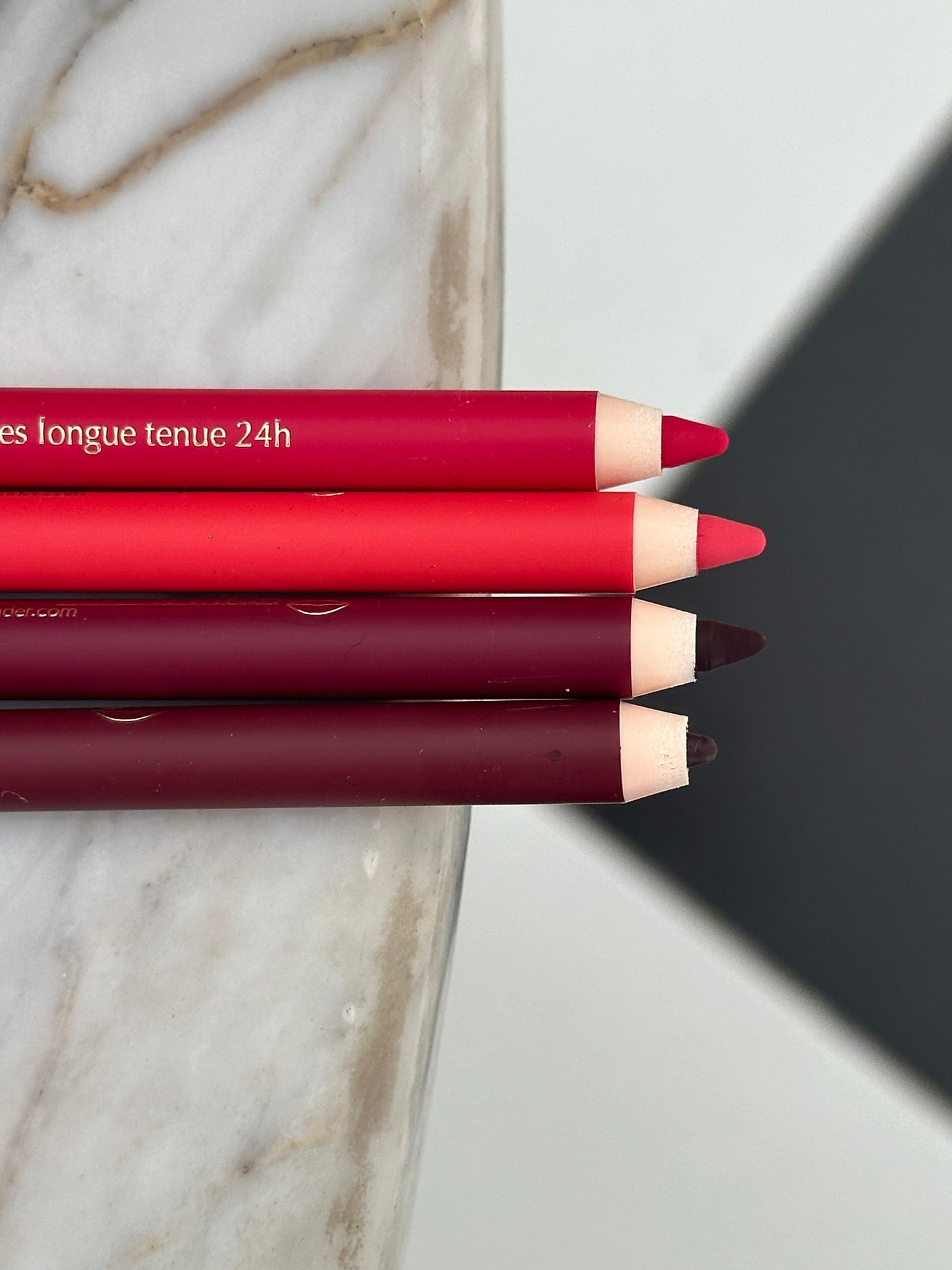 ESTÉE LAUDER Double Wear
24H Stay-in-Place Lip Liner (19)
Oil-Infused, Transfer-Resistant Wear