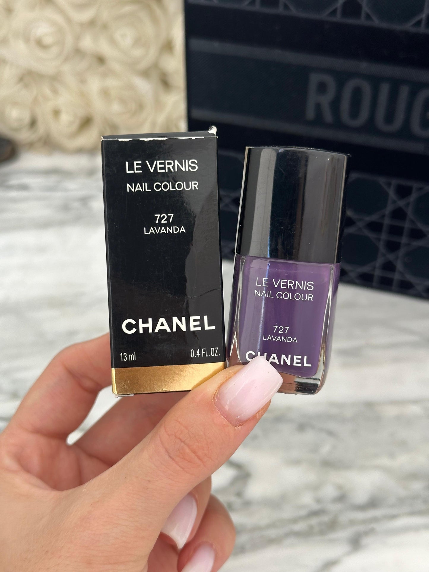 CHANEL Le Vernis
Nail Colour (727)