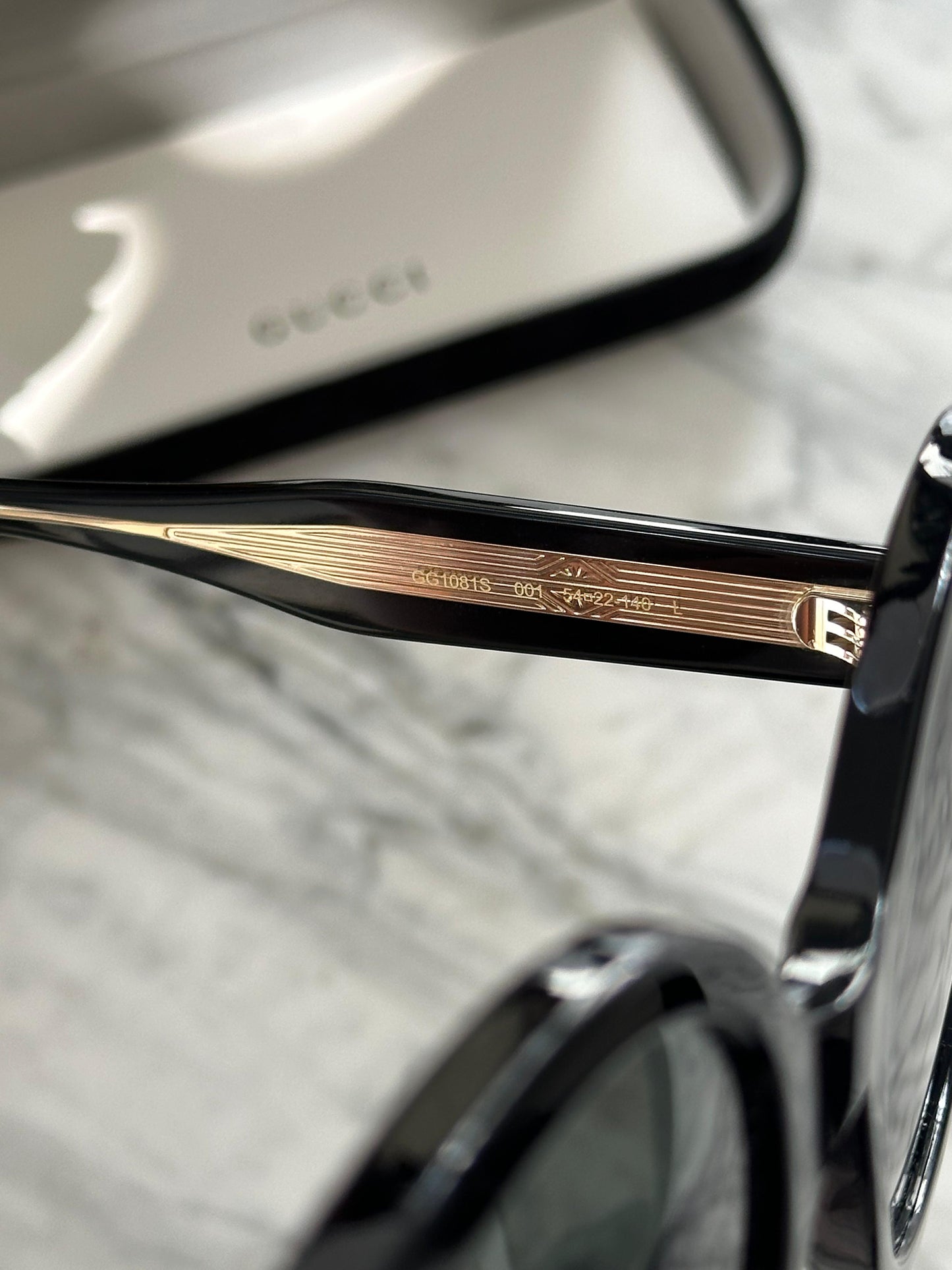 GUCCI Sunglasses GG1081S