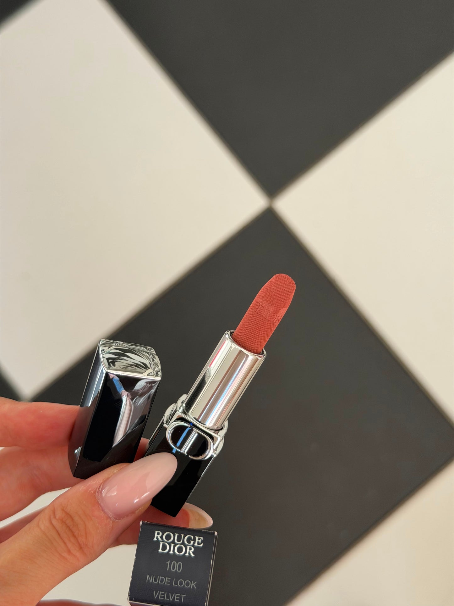 DIOR Rouge (New)
Lipstick Satin, Matte, Velvet (100) Hydrating Floral Lip Care - Long Wear