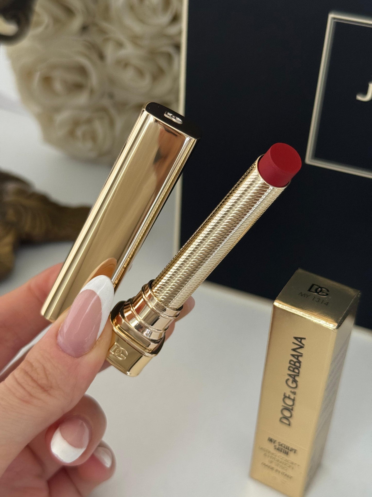 DOLCE&GABBANA My Sculpt Satin
Lasting Color & Hydration Lipstick Stylo - MY 1314