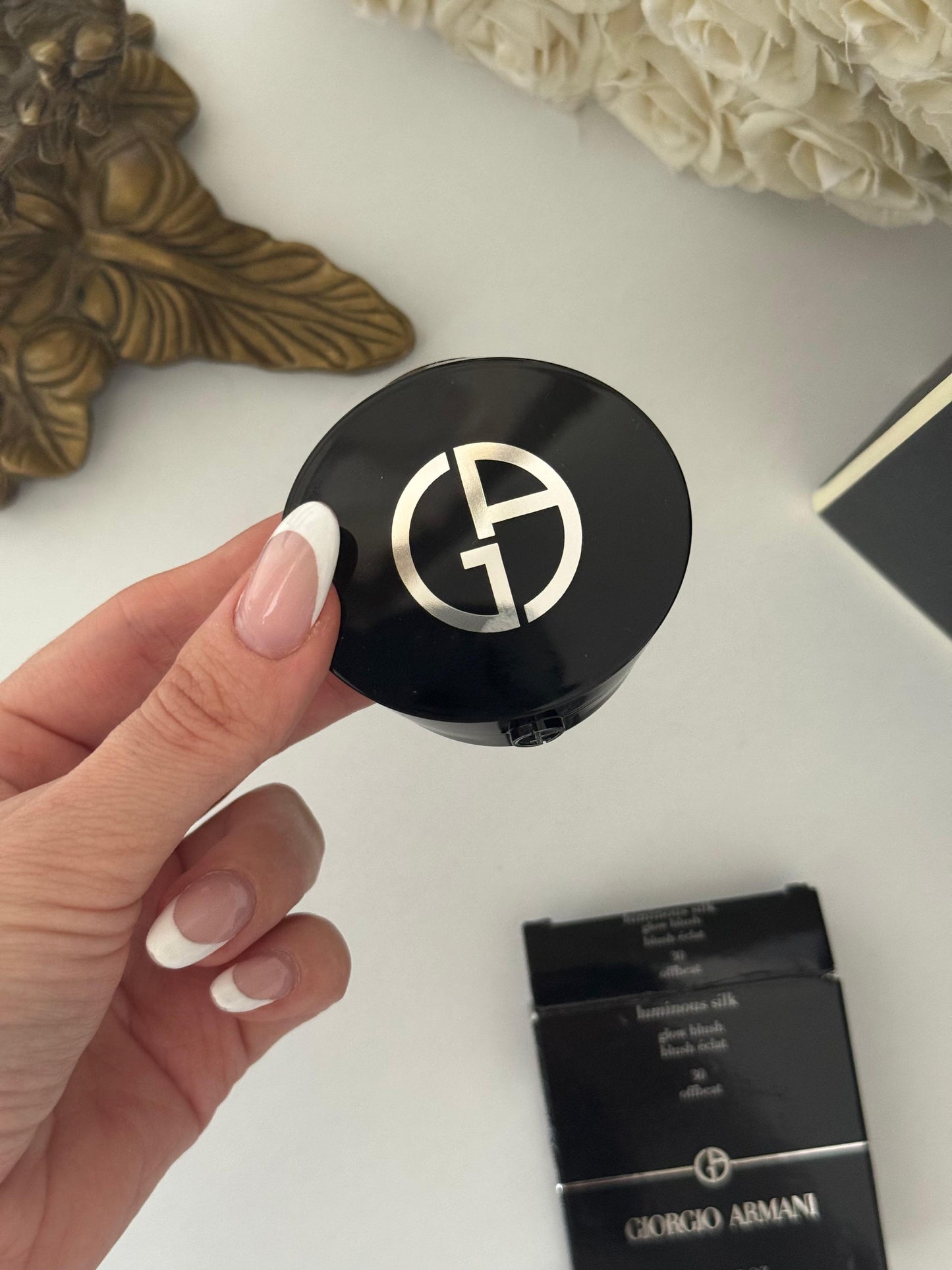 ARMANI Luminous Silk Glow Blush
Powder Blush For Natural Color & Glow (30)