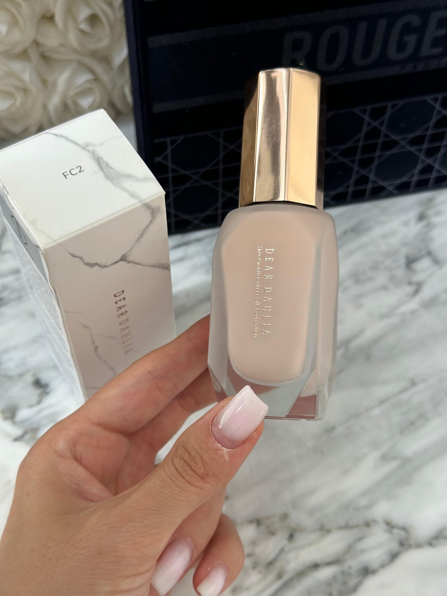 DEAR DAHLIA Skin Paradise Sheer Silk Liquid Foundation