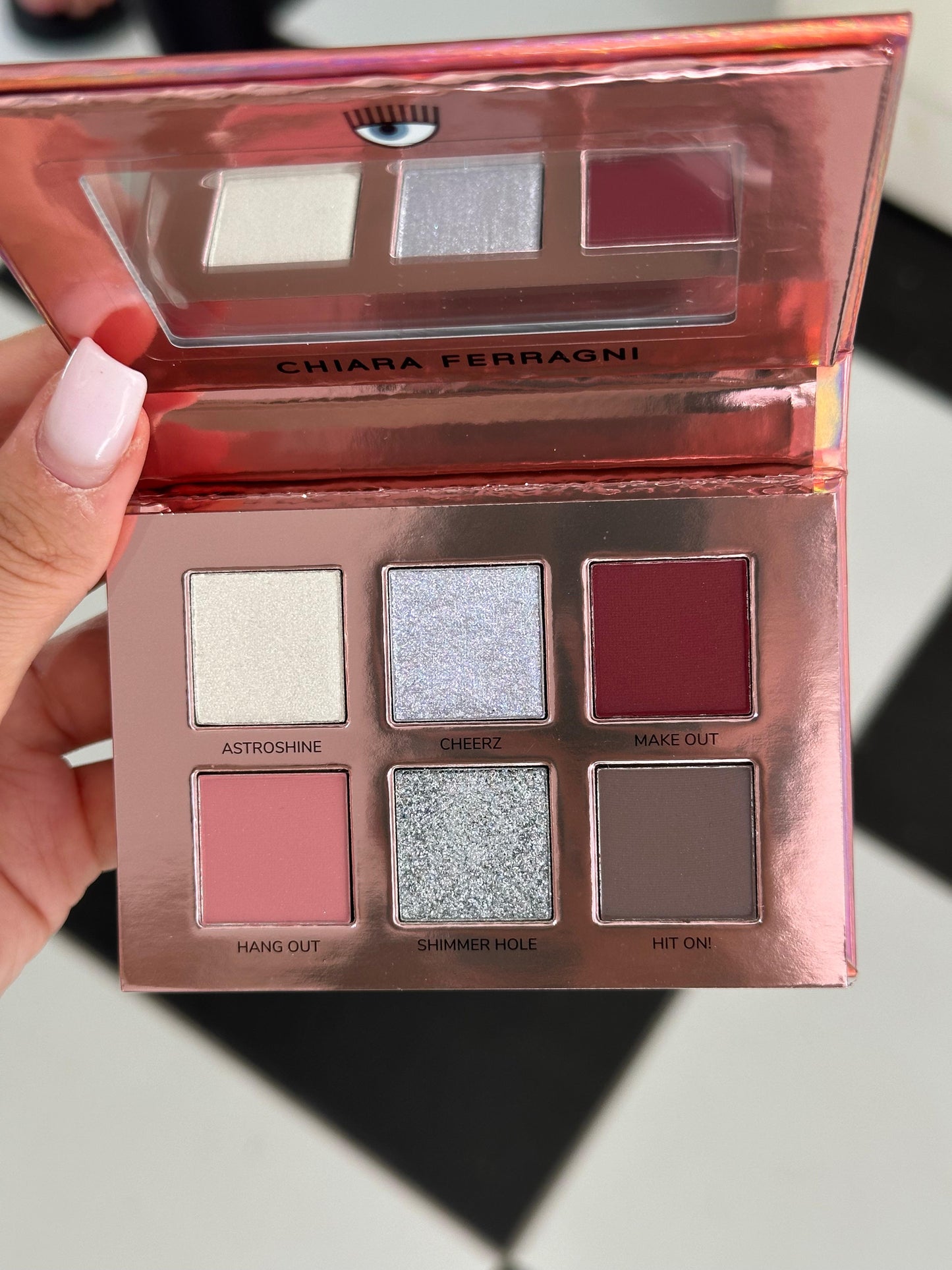 CHIARA FERRAGNI Eyeshadow Palette - Platinum Edition