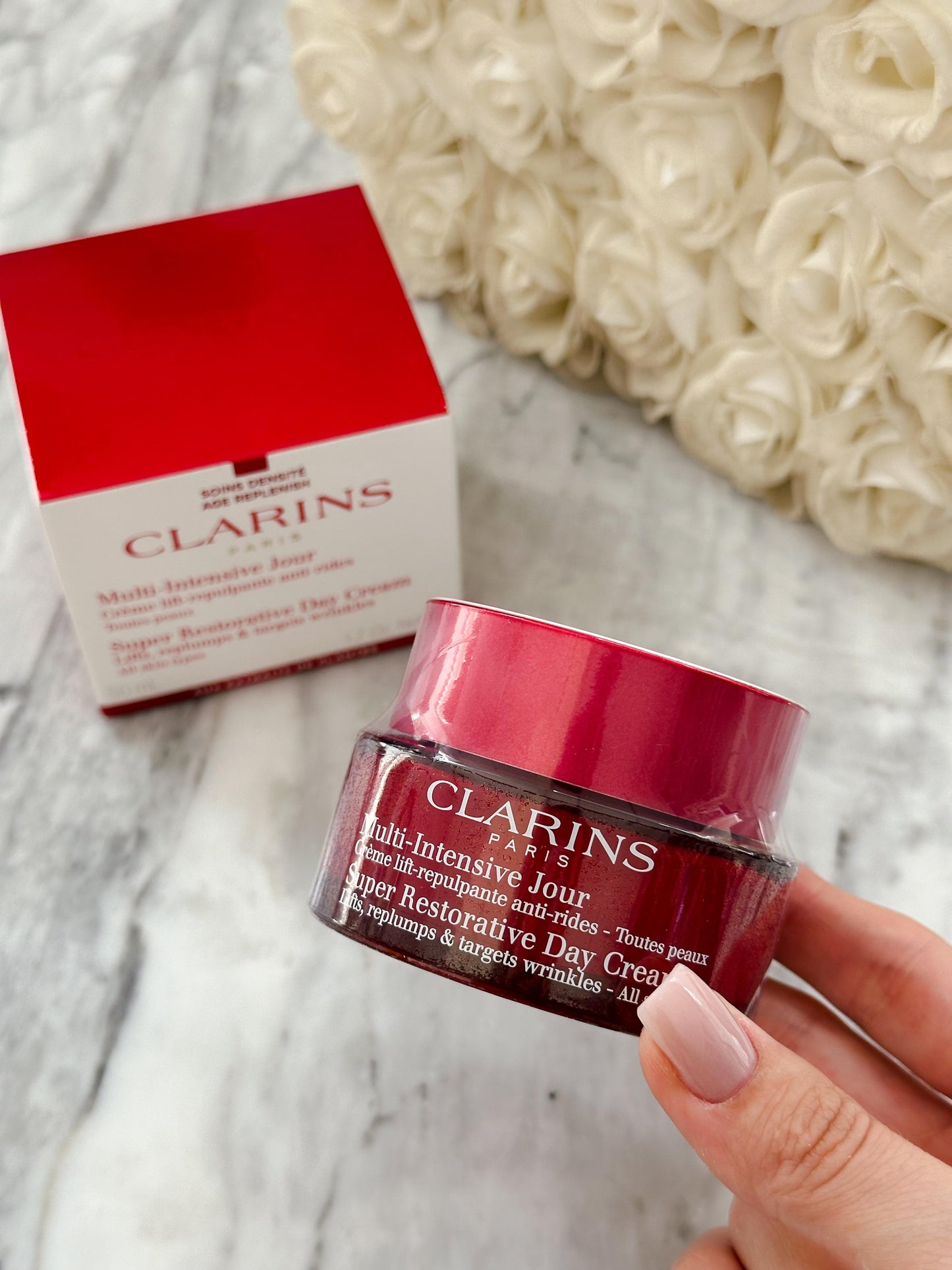 CLARINS Super Restorative Day Cream - All Skin Types