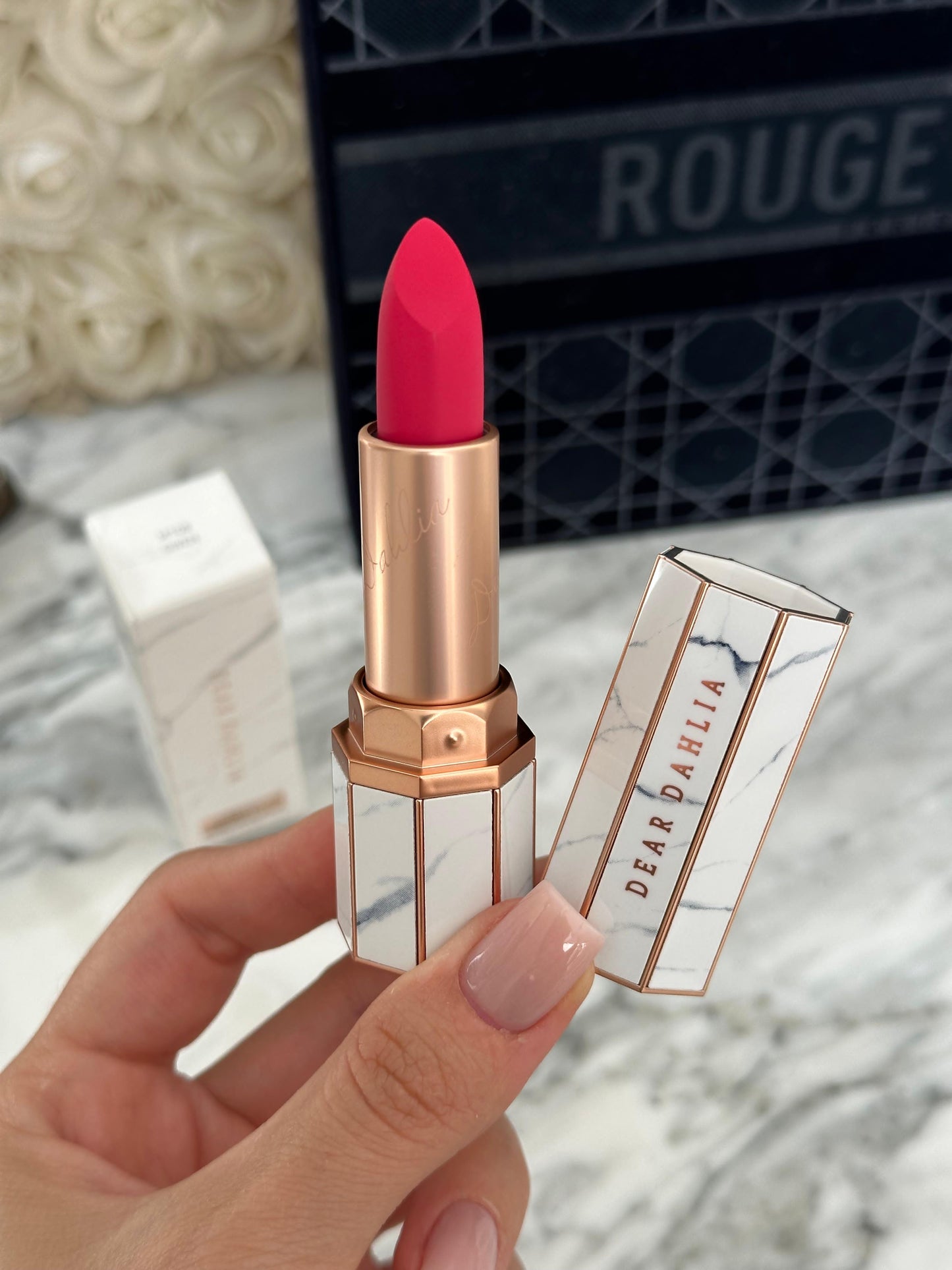 DEAR DAHLIA Lip Paradise Effortless Matte Lipstick