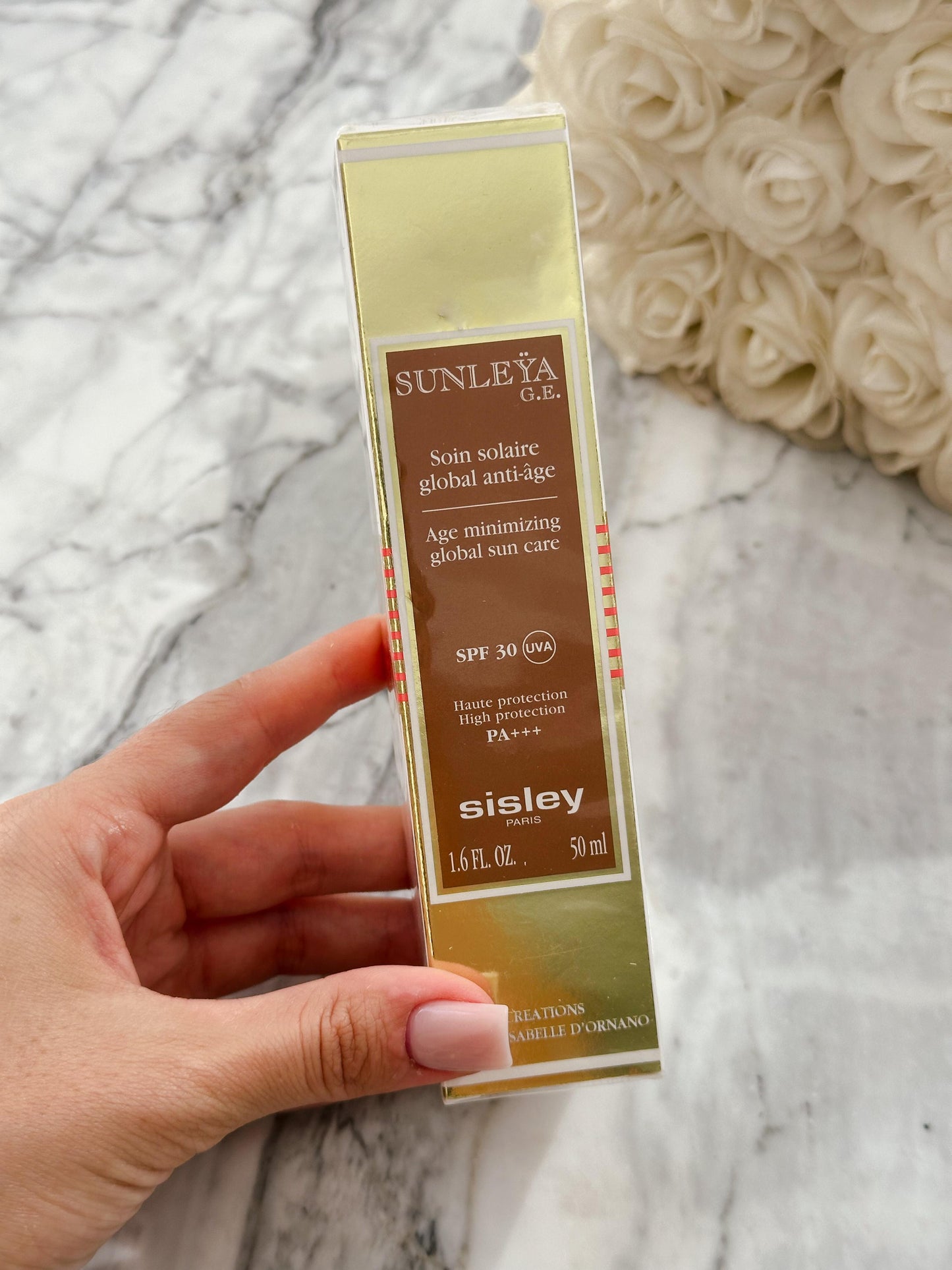 SISLEY
Sunleÿa Age Mimimizing Global Sun Care SPF30