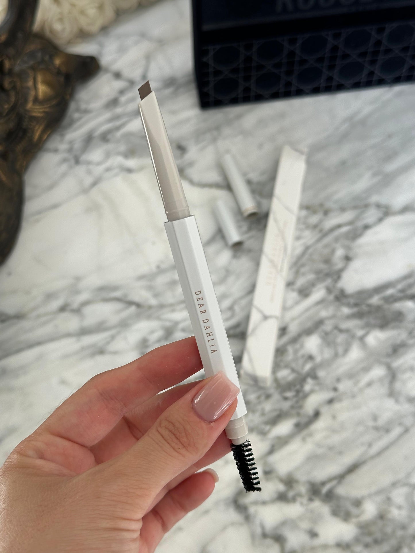 DEAR DAHLIA Perfect Brow Longwear Sculpting Pencil