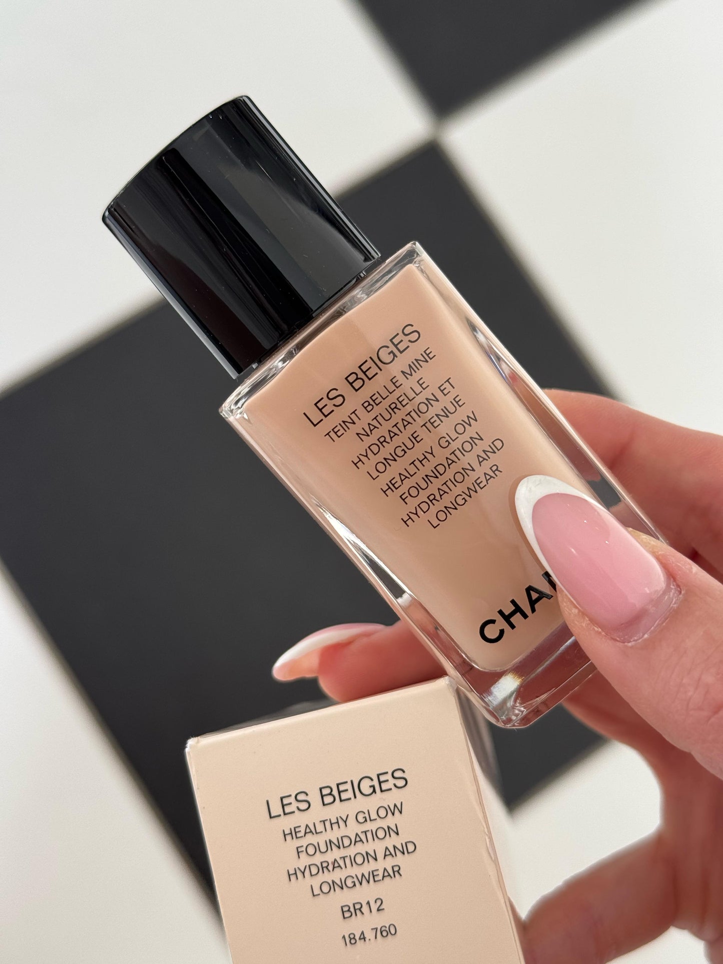 CHANEL Les Beiges
Healthy Glow Foundation Hydration and Longwear
