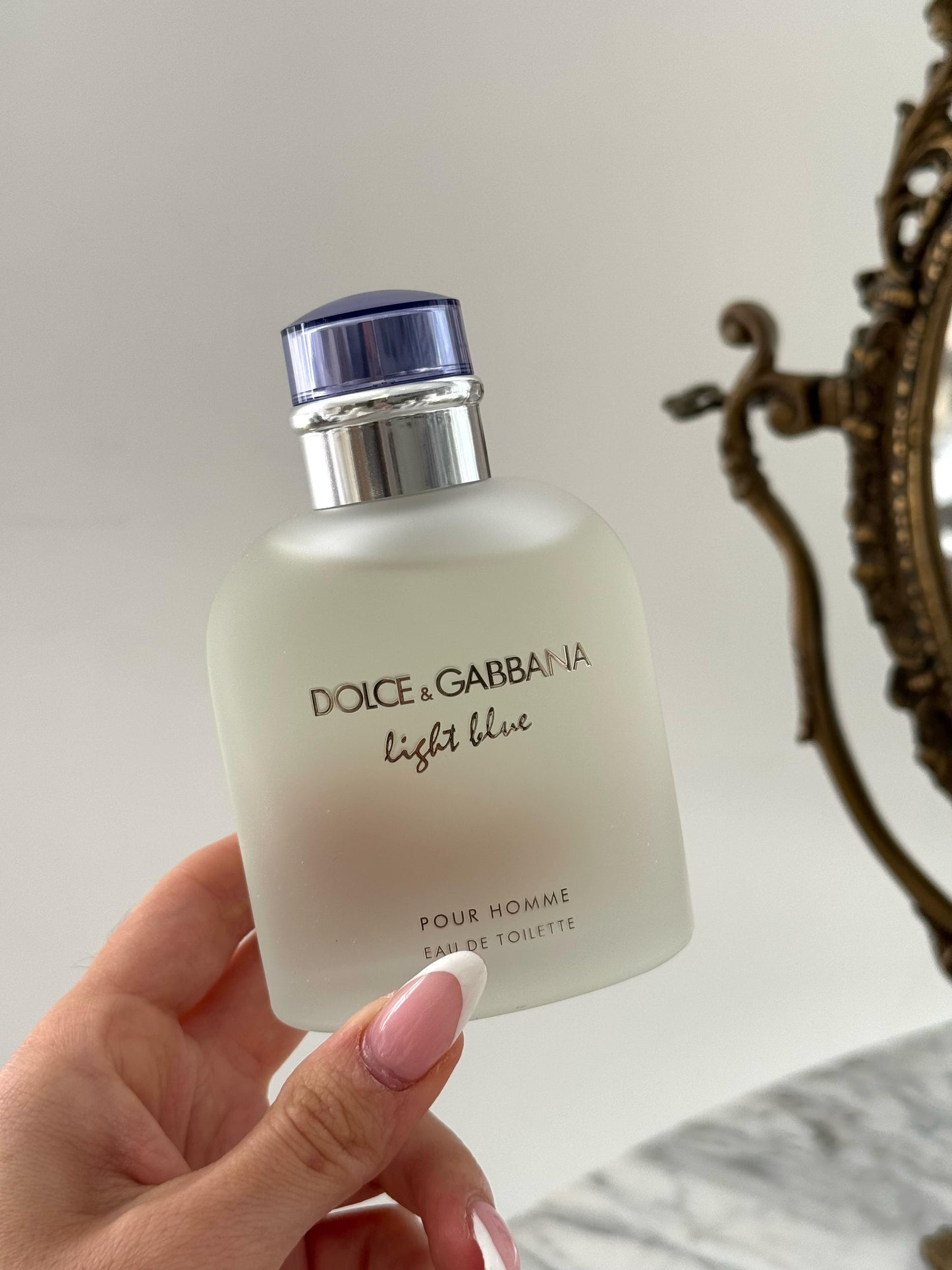 DOLCE&GABBANA Light Blue Pour Homme Eau de Toilette
Woody Aromatic Notes