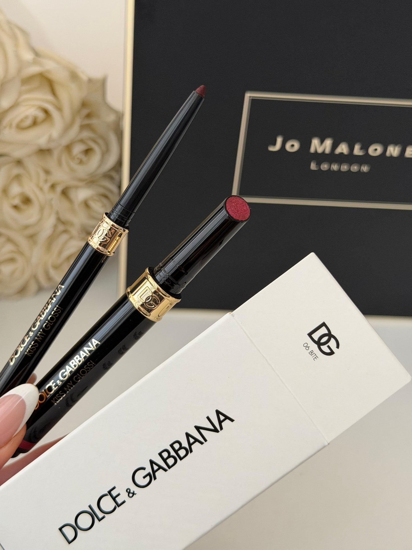 DOLCE&GABBANA Kiss My Gloss!
4D Gloss Stick & Lip Liner Duo (06)