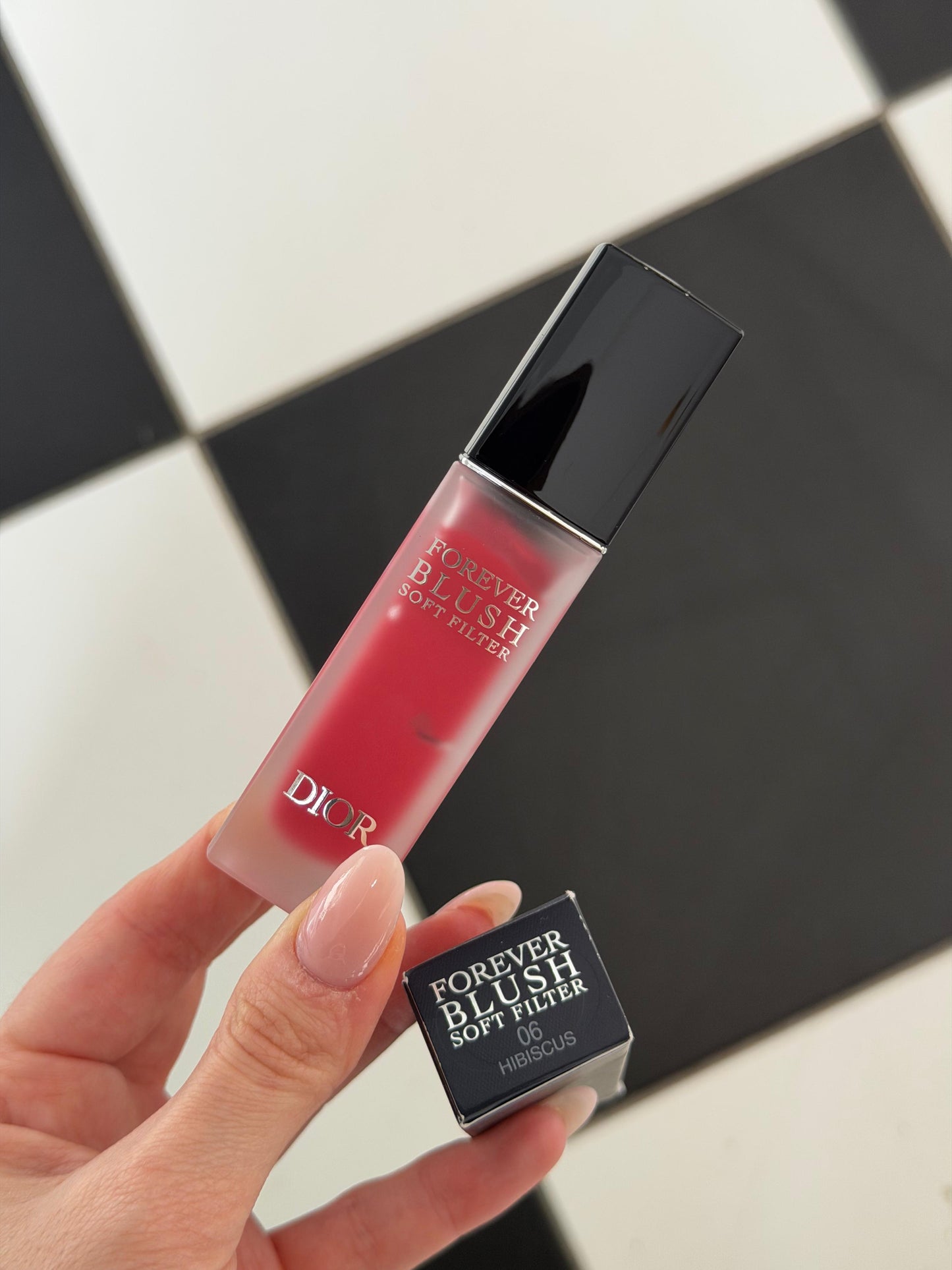 DIOR Forever Blush Soft Filter - Petal
Whipped Liquid, Blurring Matte Finish (06)