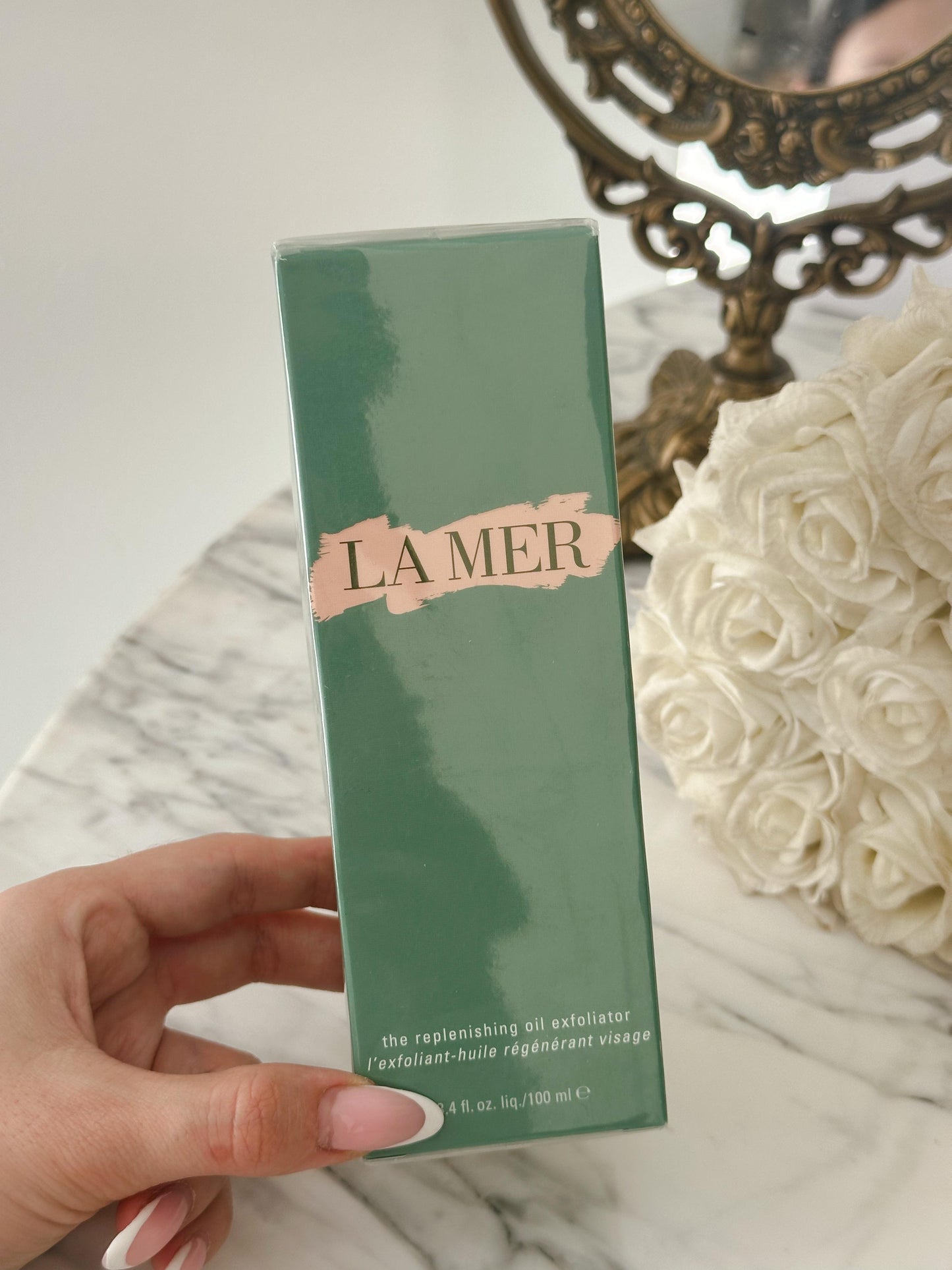 LA MER The Replenishing Oil Exfoliator