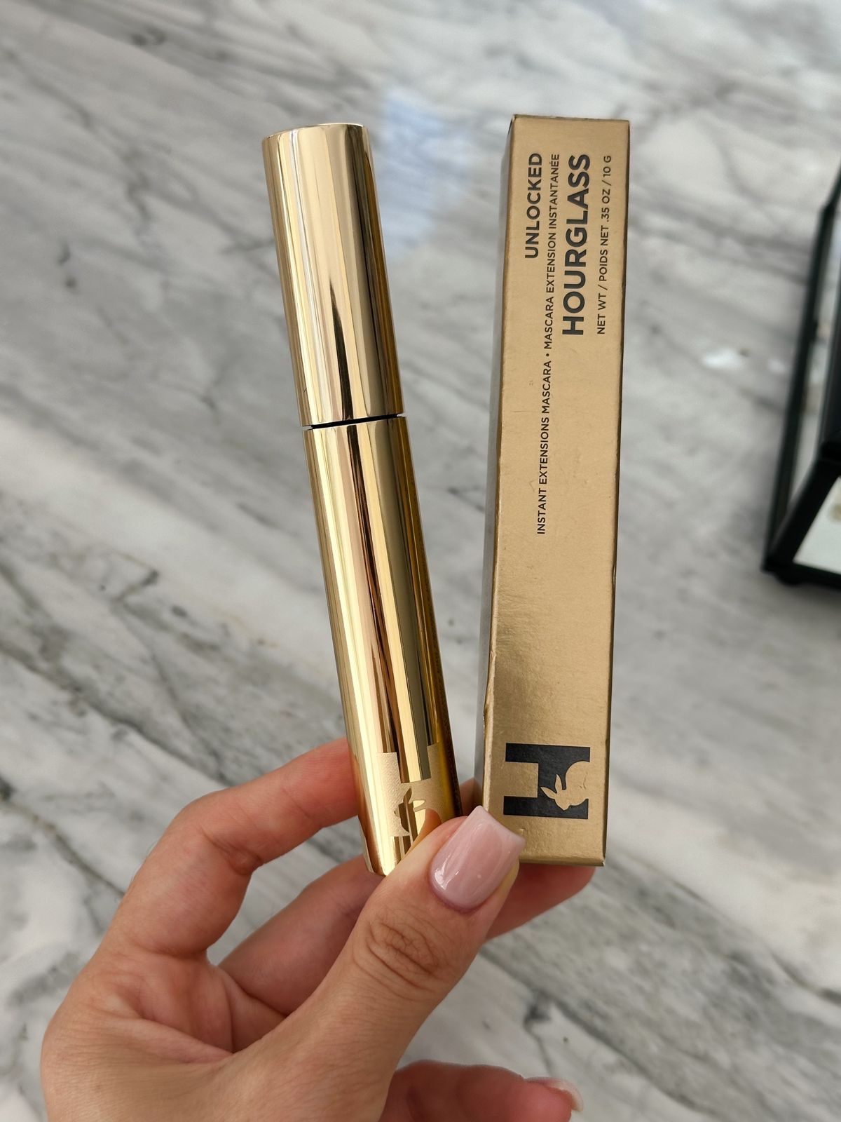 HOURGLASS Unlocked Instant Extensions Mascara