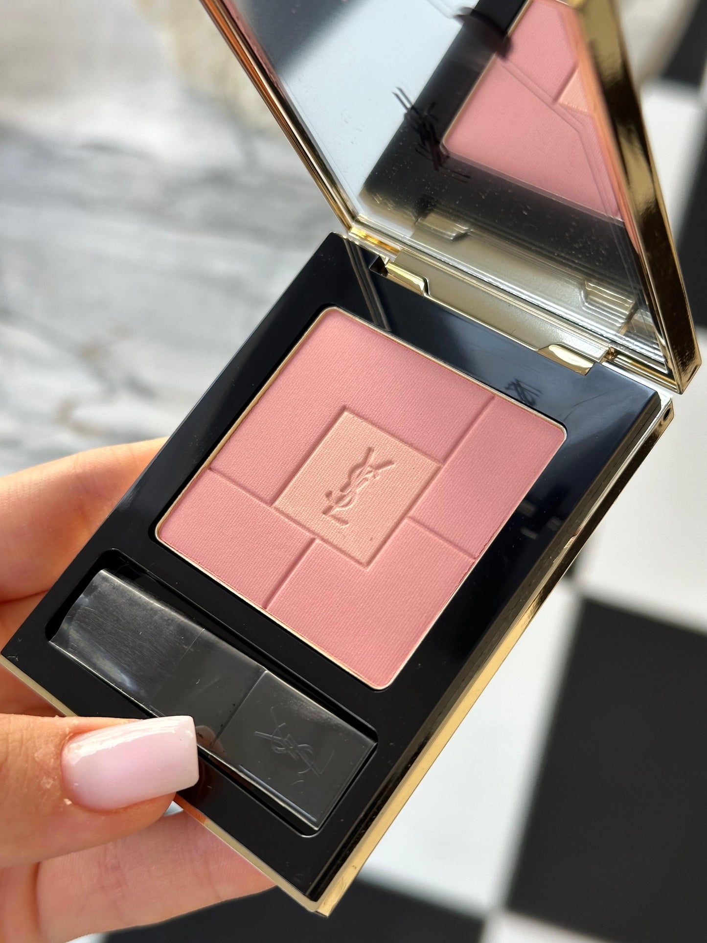 YSL Blush Volupte Heart of Light Powder Blush - 2 Sèductrice