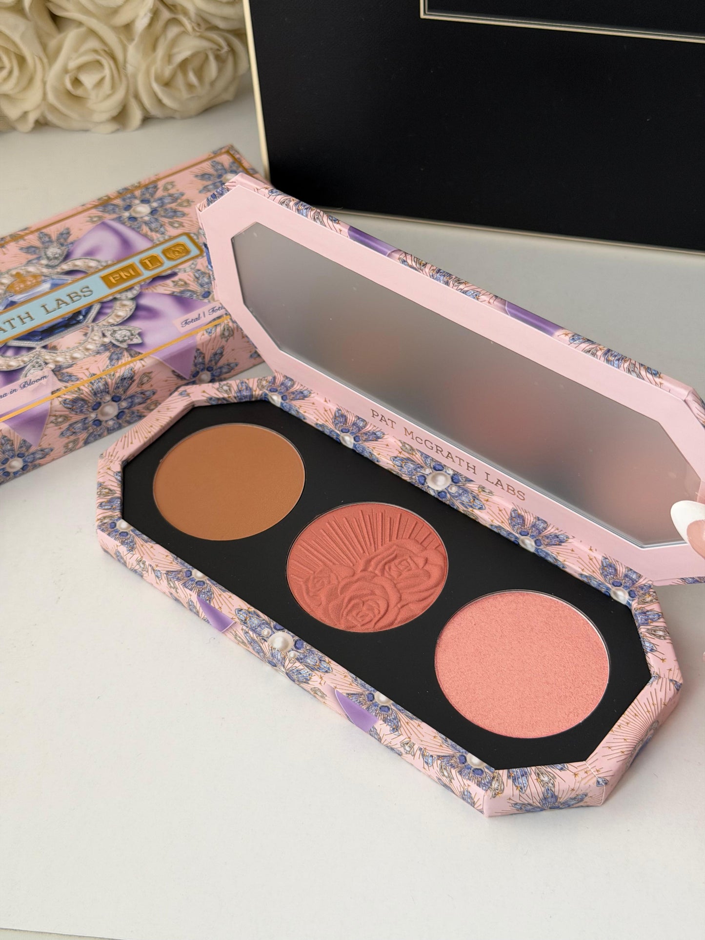 PAT McGRATH LABS Divine Blush + Bronze + Glow Trio Face Palette - Nirvana In Bloom