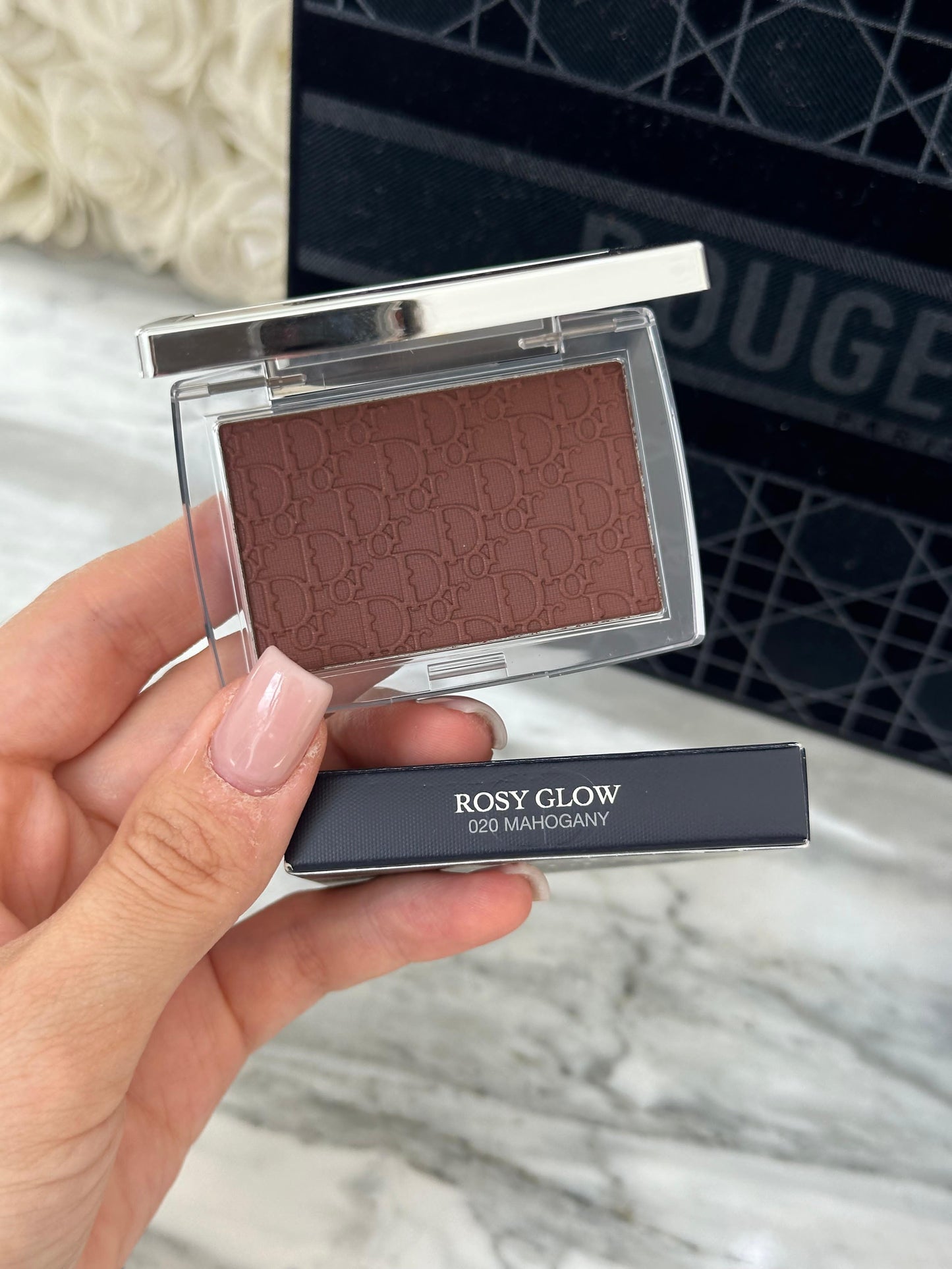 DIOR Rosy Glow 020 Mahogany
Color-Awakening Blush - Natural Healthy Glow Effect