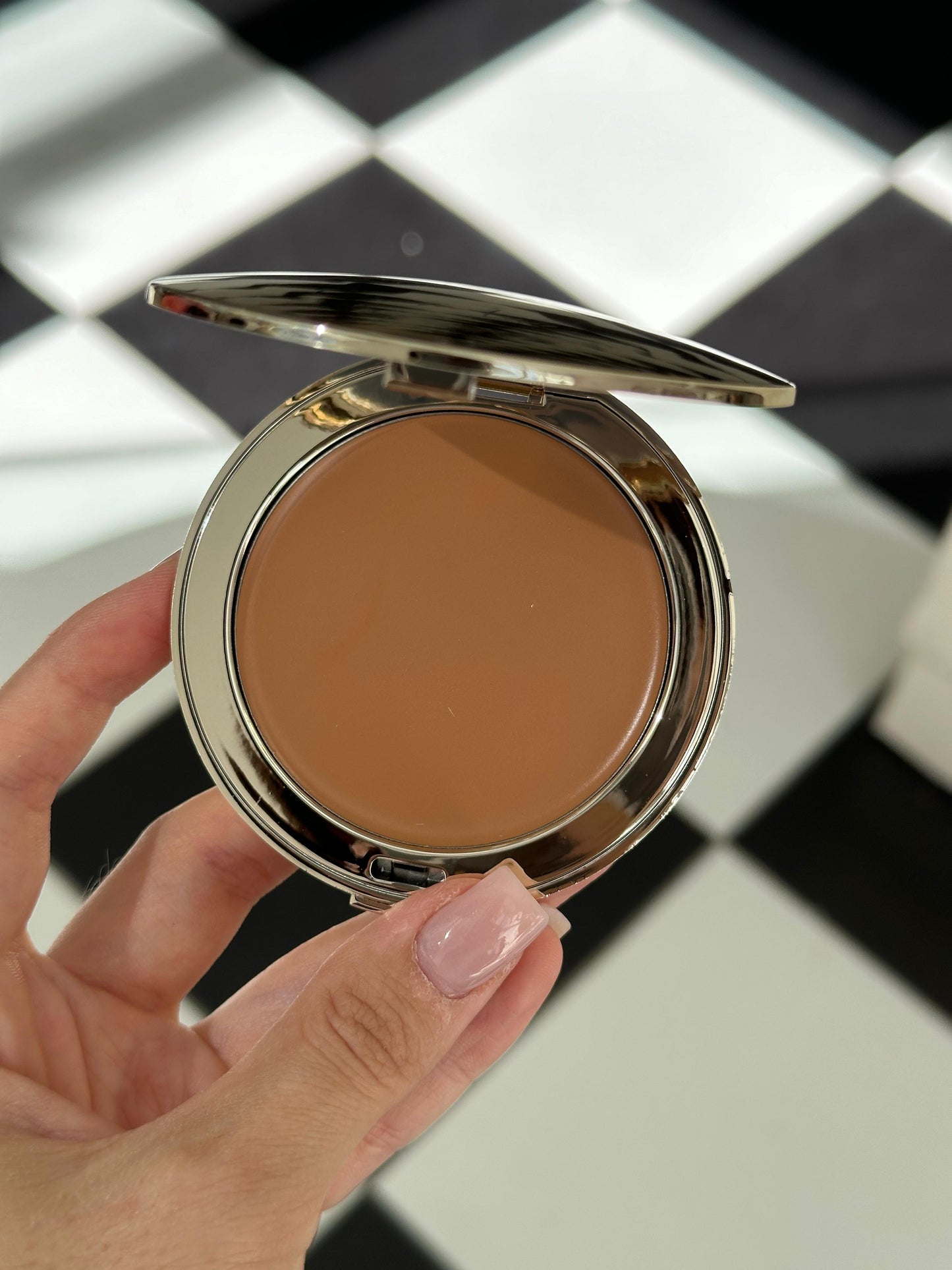 SCULPTED By Aimee
Cream Luxe Bronze