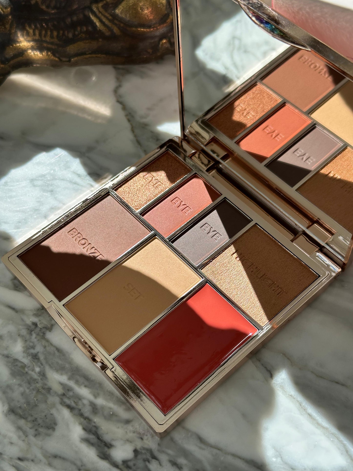 SCULPTED By Aimee
Sculpted Bare Basics Face And Eye Palette - Rose