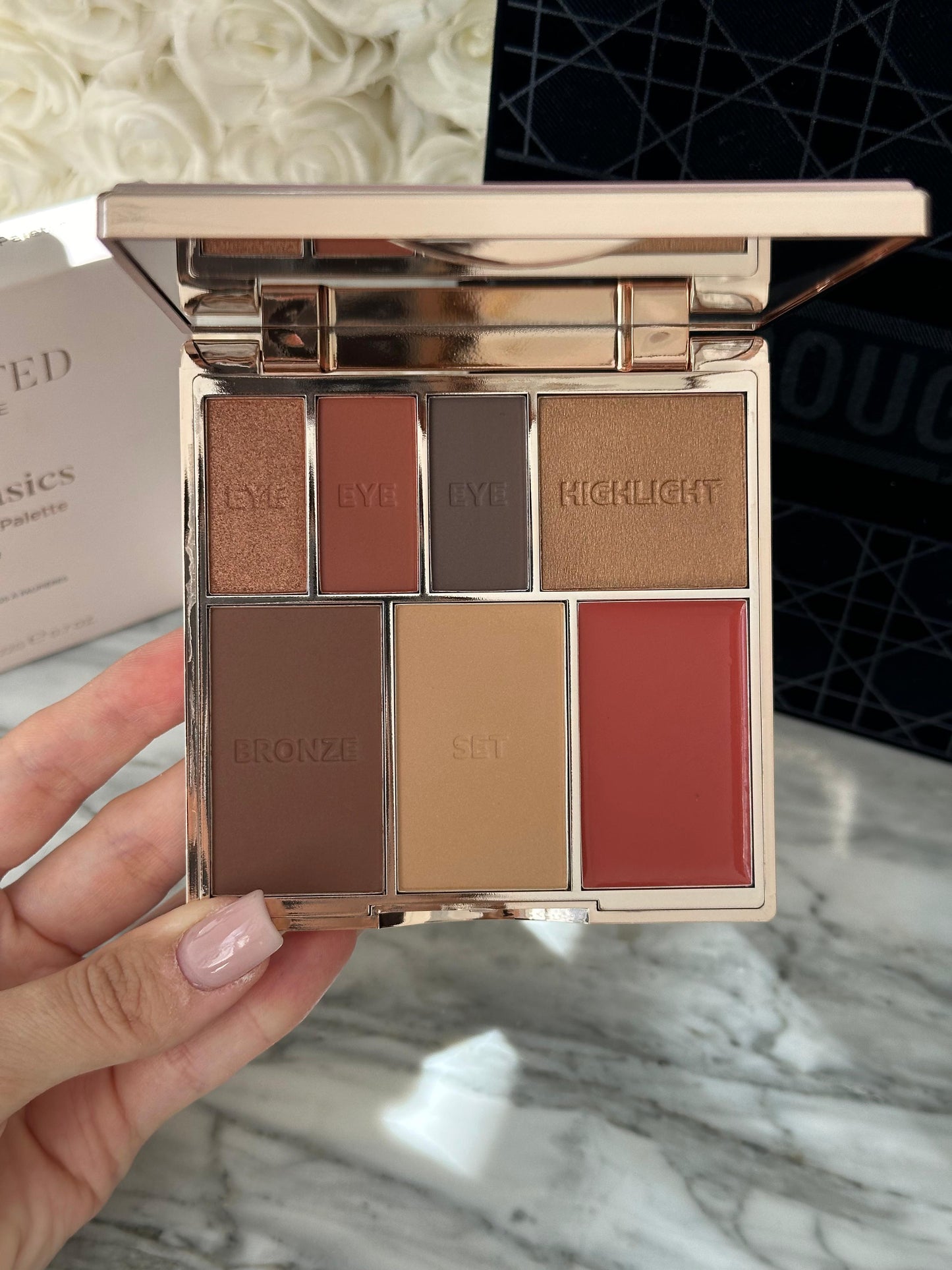 SCULPTED By Aimee
Sculpted Bare Basics Face And Eye Palette - Rose