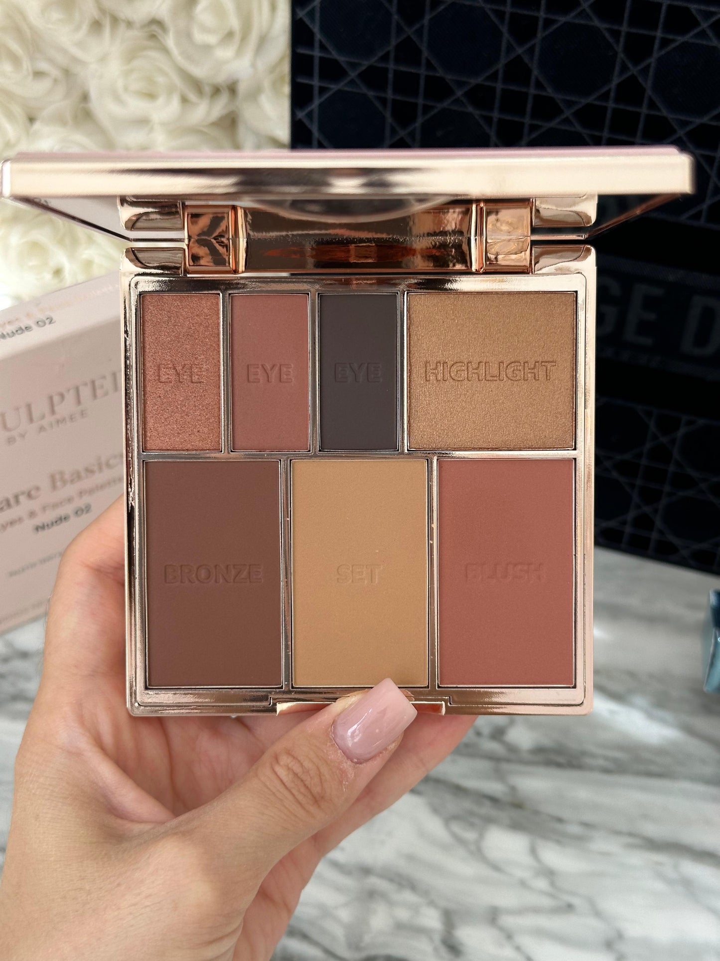 SCULPTED By Aimee
Sculpted Bare Basics Face And Eye Palette - Nude 02