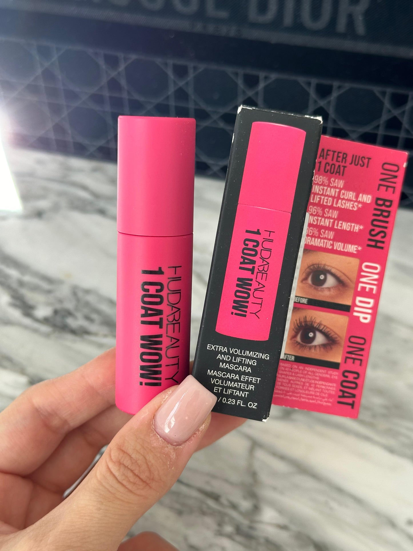 HUDABEAUTY 1 Coat Wow! Extra Volumizing and Lifting Mascara