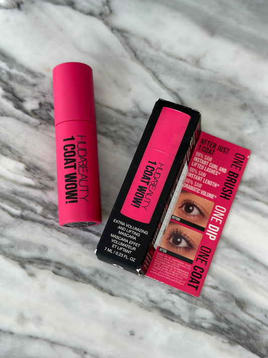 HUDA BEAUTY 1 Coat Wow! Extra Volumizing and Lifting Mascara