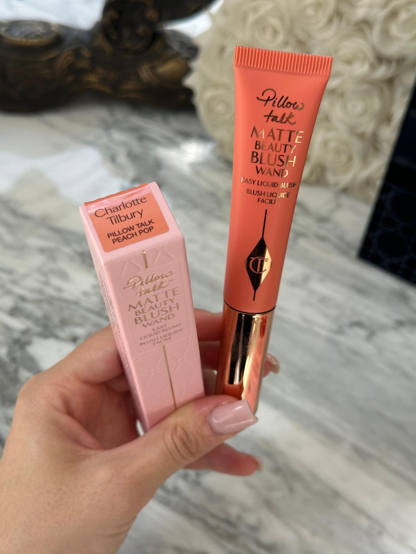 CHARLOTTE TILBURY Pillow Talk
Matte Beauty Blush Wand - Easy Liquid Blush