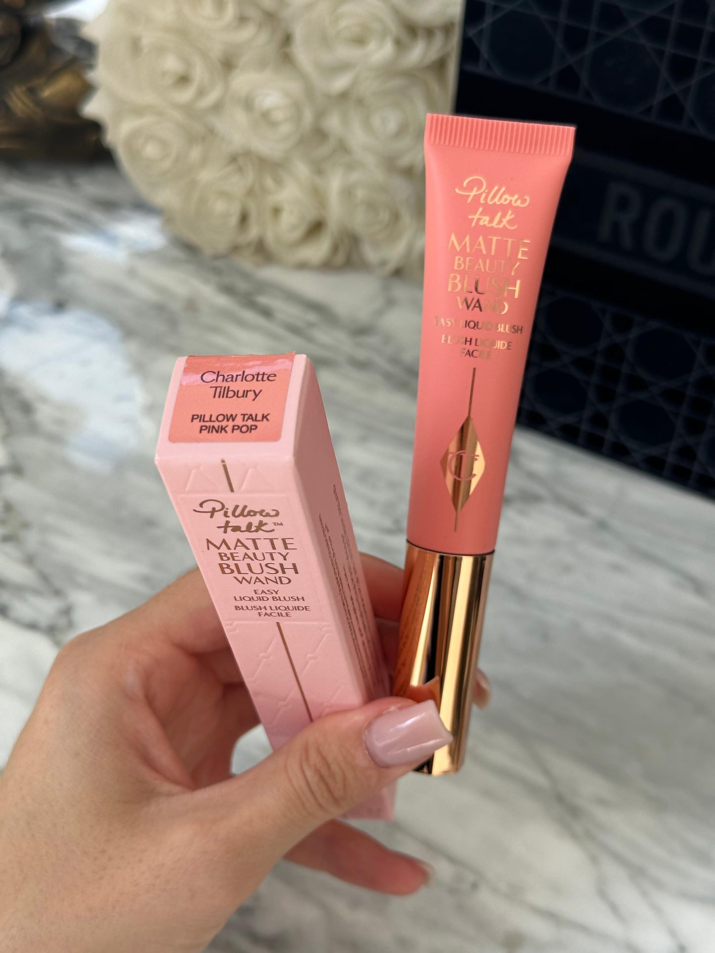 CHARLOTTE TILBURY Pillow Talk
Matte Beauty Blush Wand - Easy Liquid Blush
