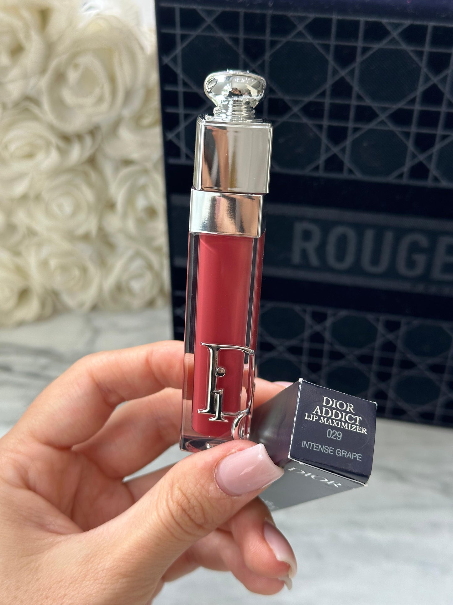 DIOR Addict Lip Maximizer (029)
Plumping Gloss - Instant and Long-Term Volume Effect - 24h Hydration