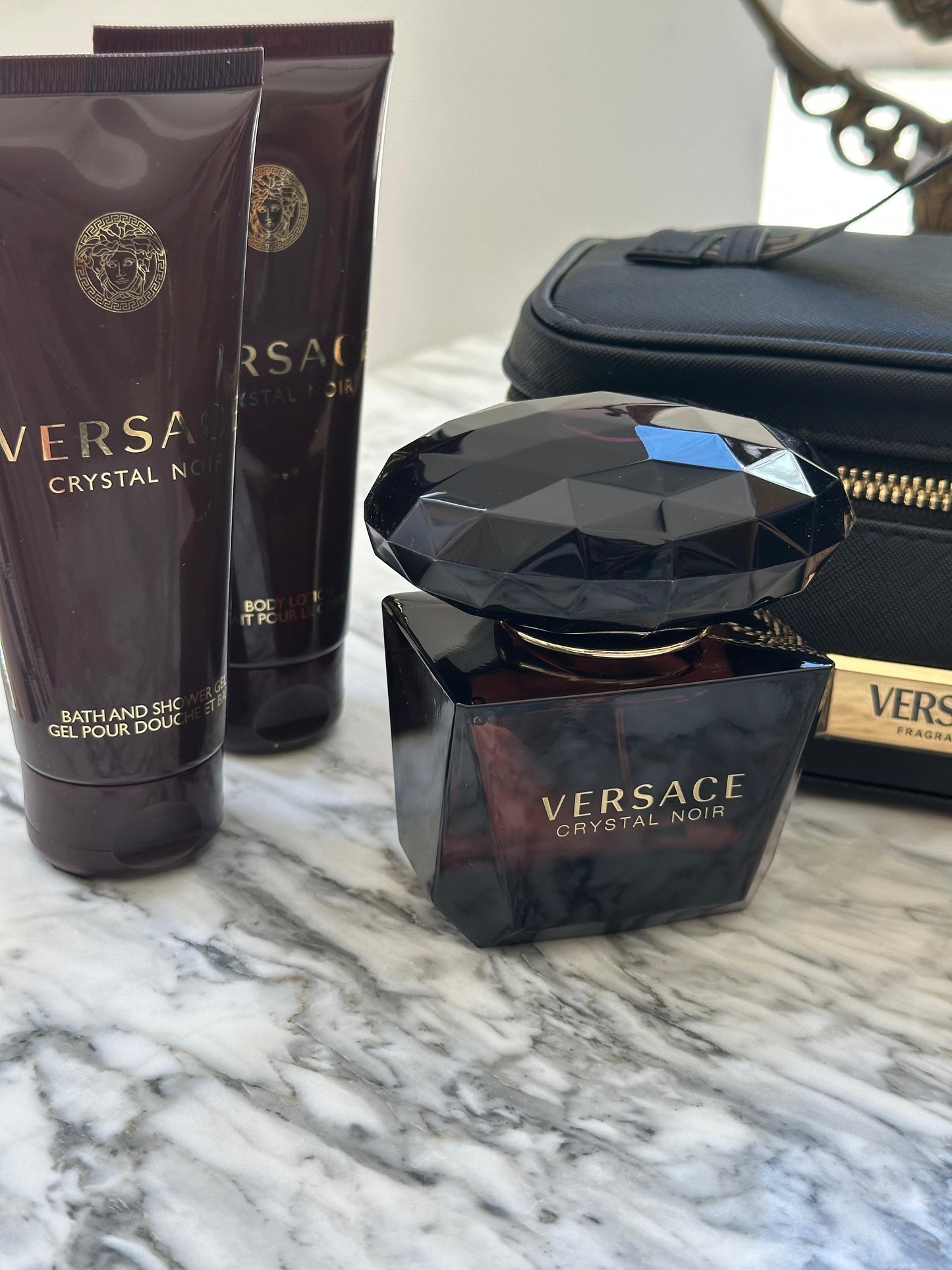 VERSACE Crystal Noir Set 90ml Edp (Body Lotion 100ml + Shower Gel 100ml + Bag) for Women