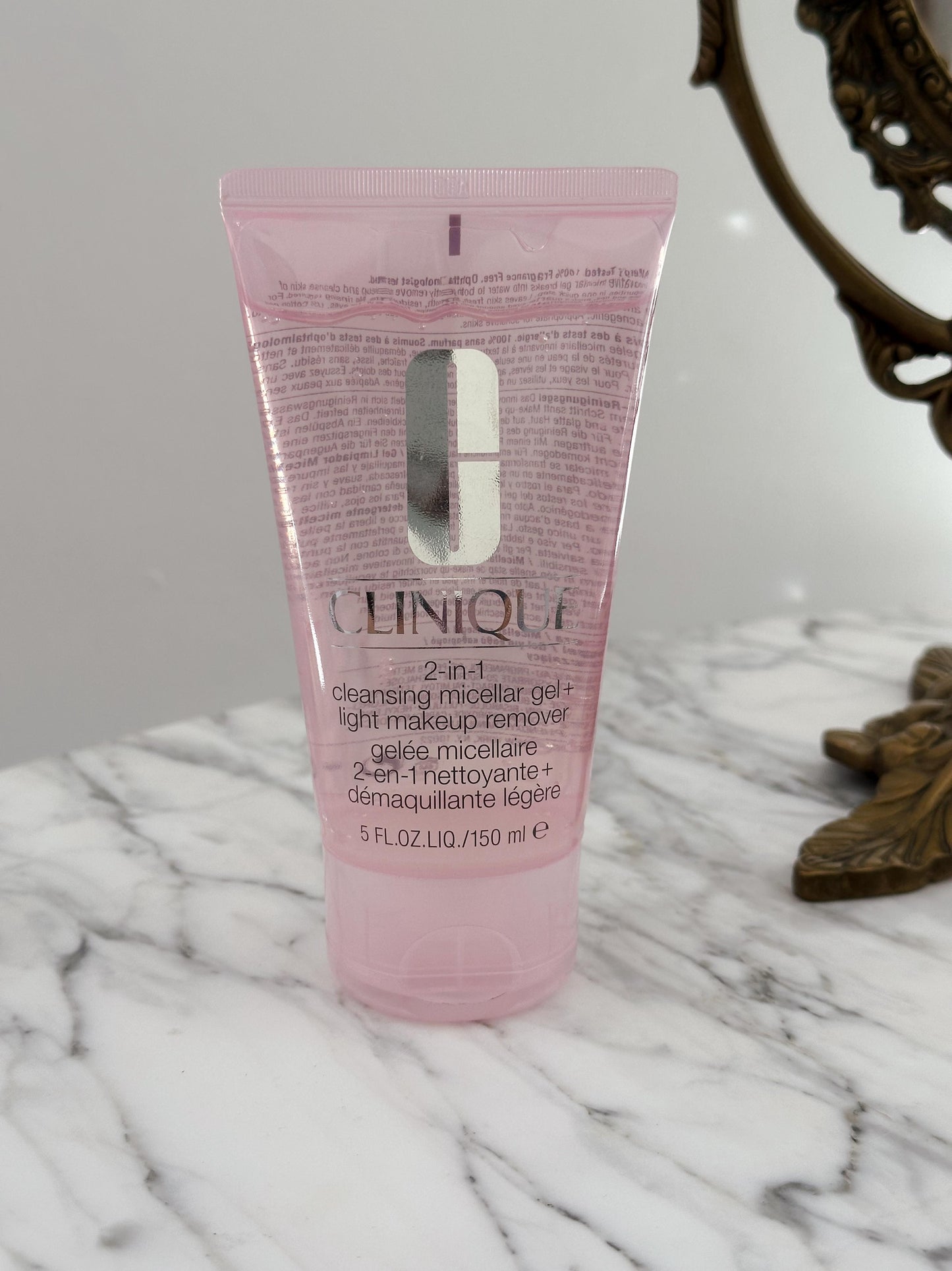 CLINIQUE 2-in-1 Cleansing Micellar Gel+ Light Makeup Remover