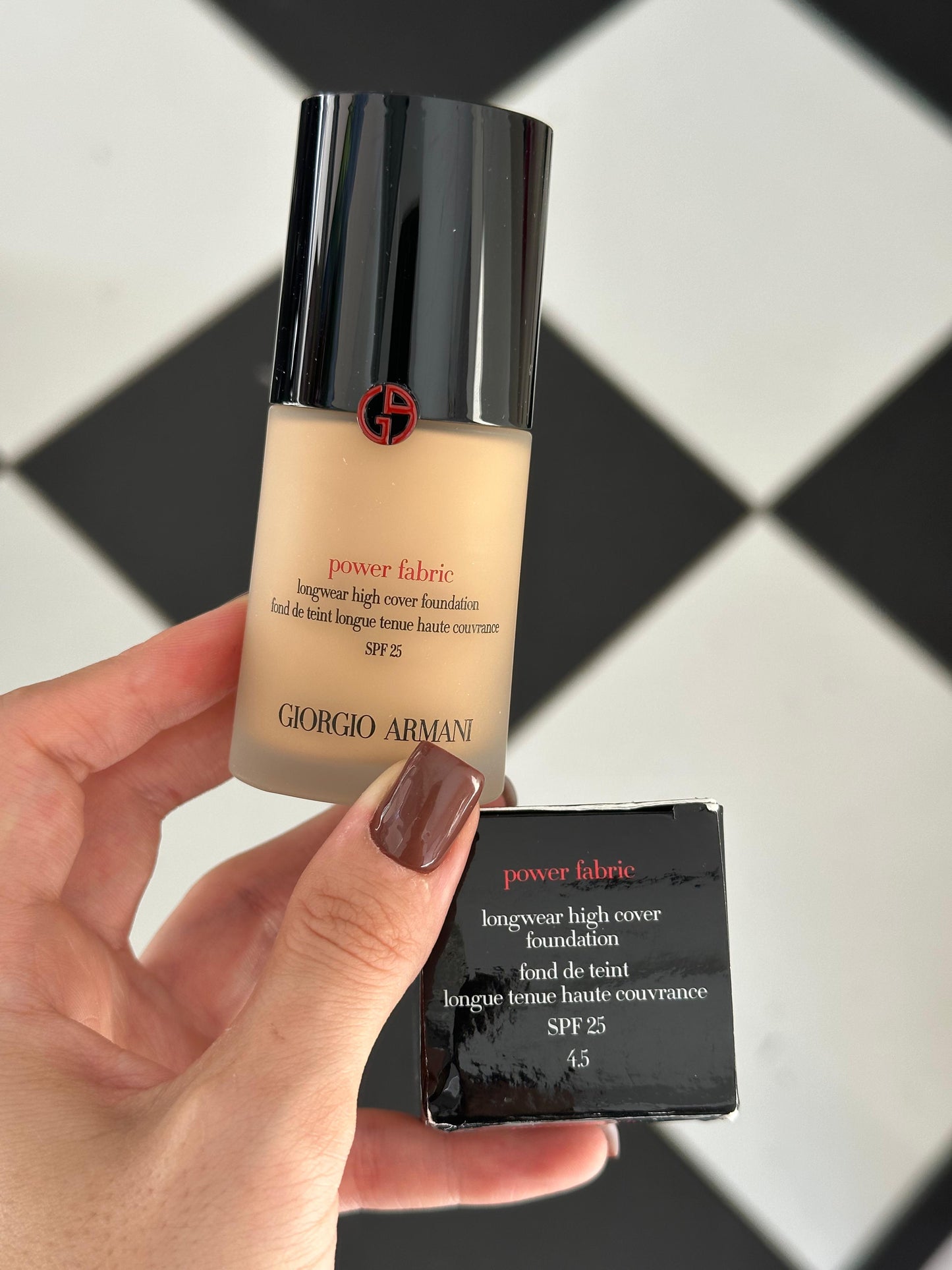 ARMANI Power Fabric - Longwear High Cover Foundation SPF25