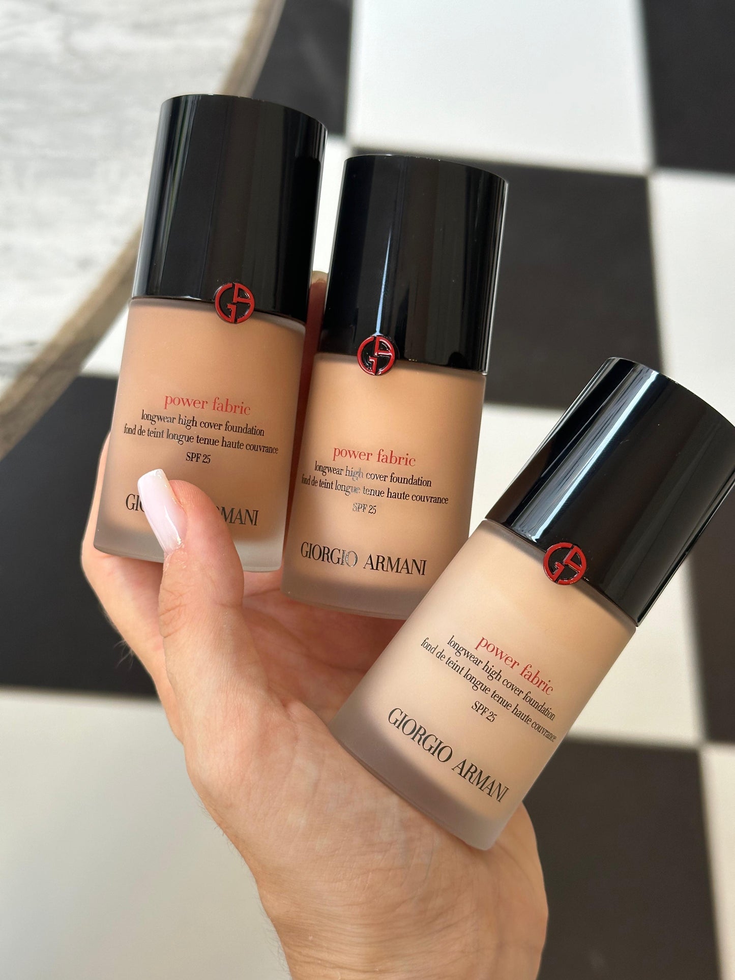ARMANI Power Fabric - Longwear High Cover Foundation SPF25