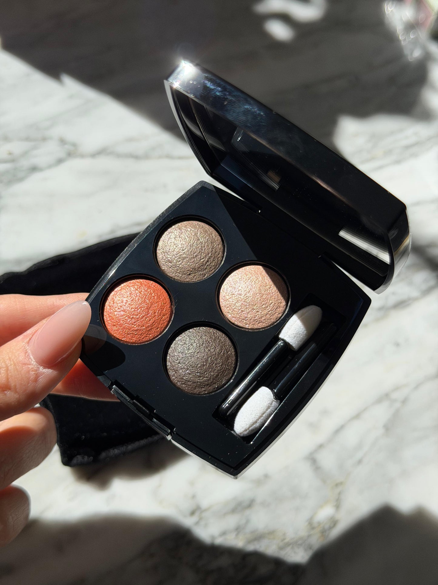 CHANEL Les 4 Ombres
Multi-Effect Quadra Eyeshadow (204)